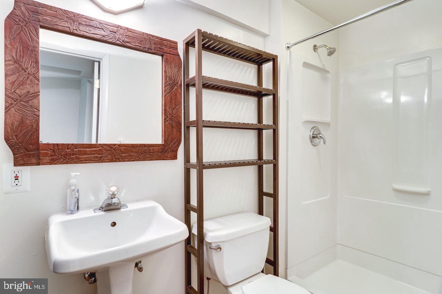 TANGLEWOOD - Residential Lease