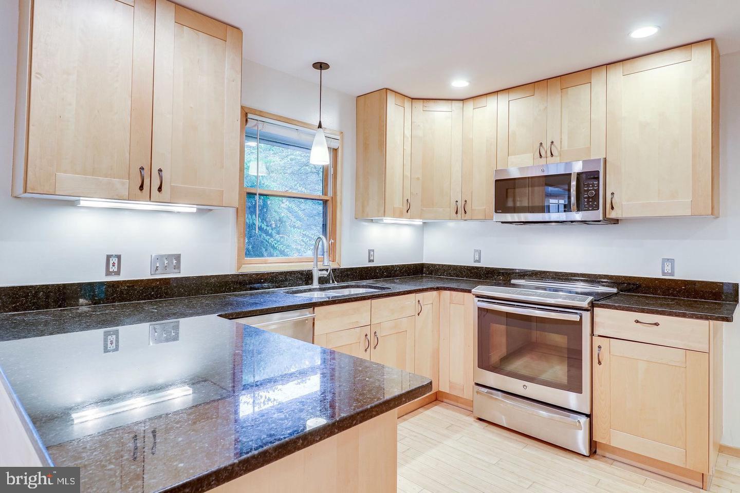 TANGLEWOOD - Residential Lease