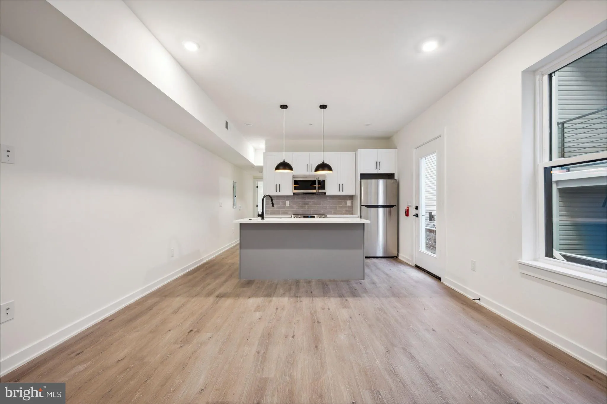 Philadelphia, Pennsylvania 19143, United States, ,Commercial,Active,28783