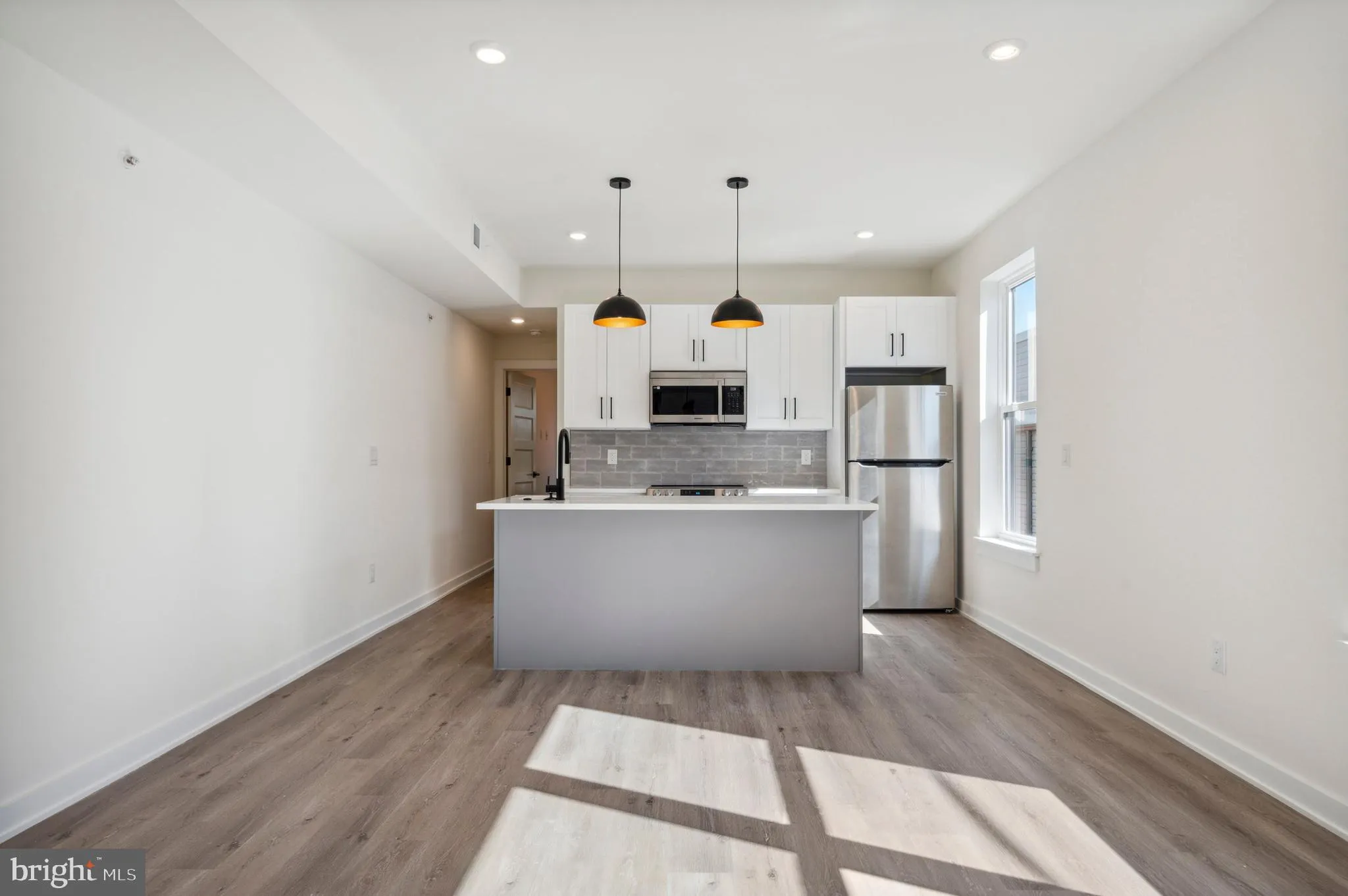 Philadelphia, Pennsylvania 19143, United States, ,Commercial,Active,28783