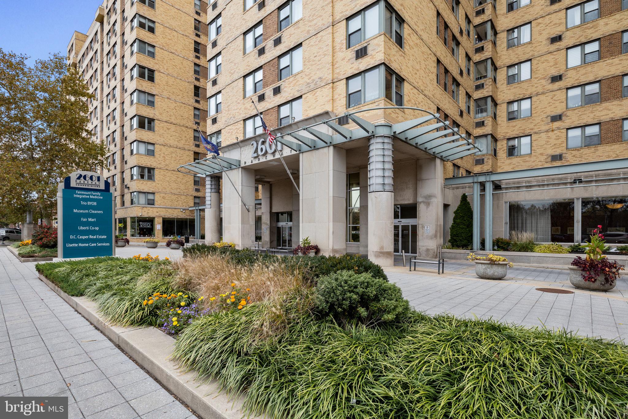 FAIRMOUNT - Residential