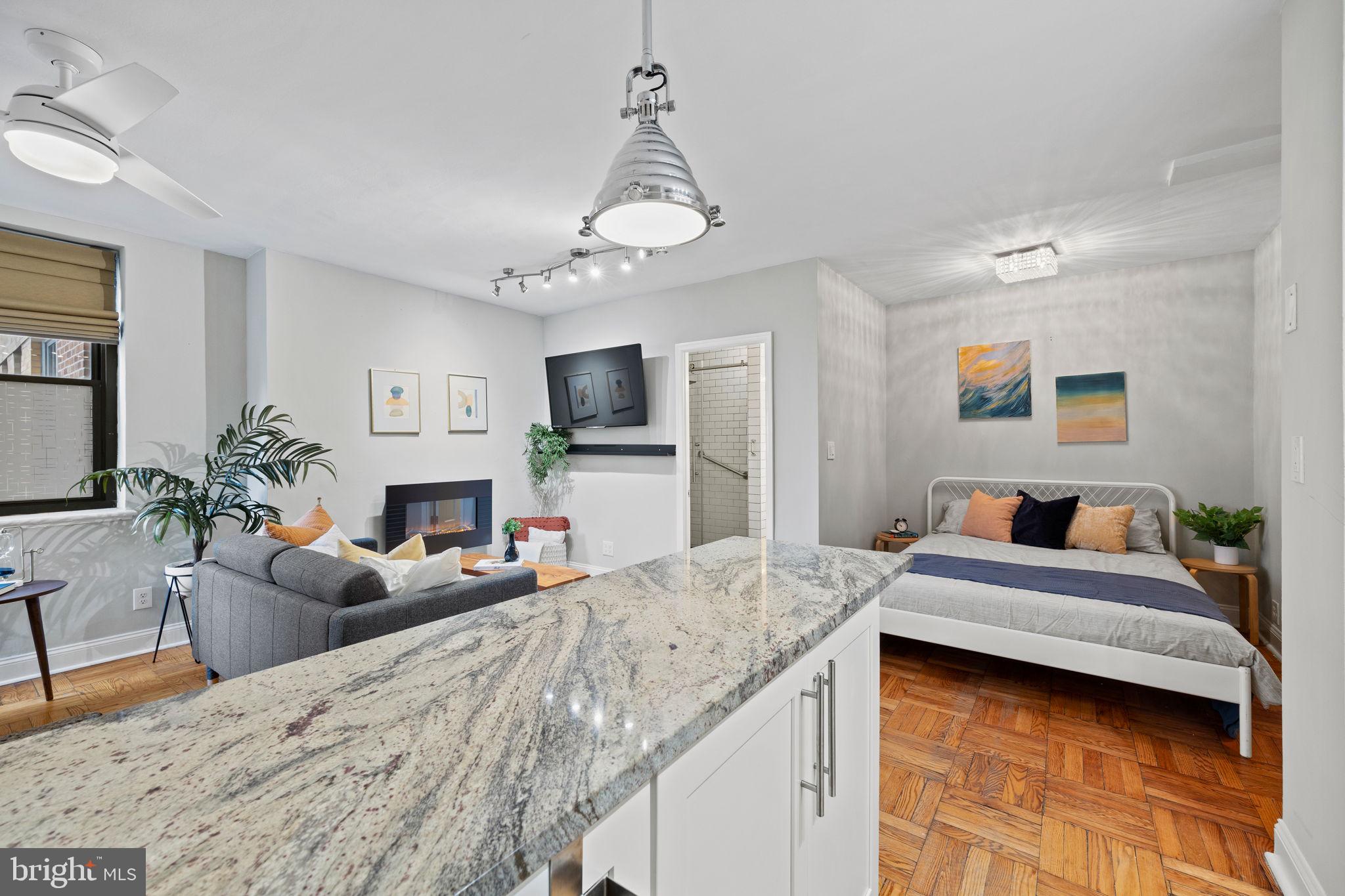 FAIRMOUNT - Residential