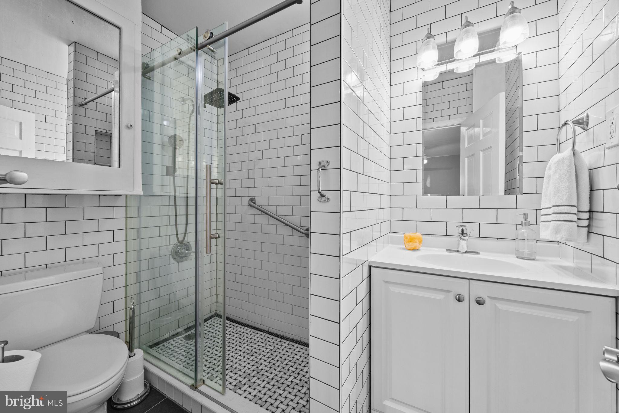 FAIRMOUNT - Residential