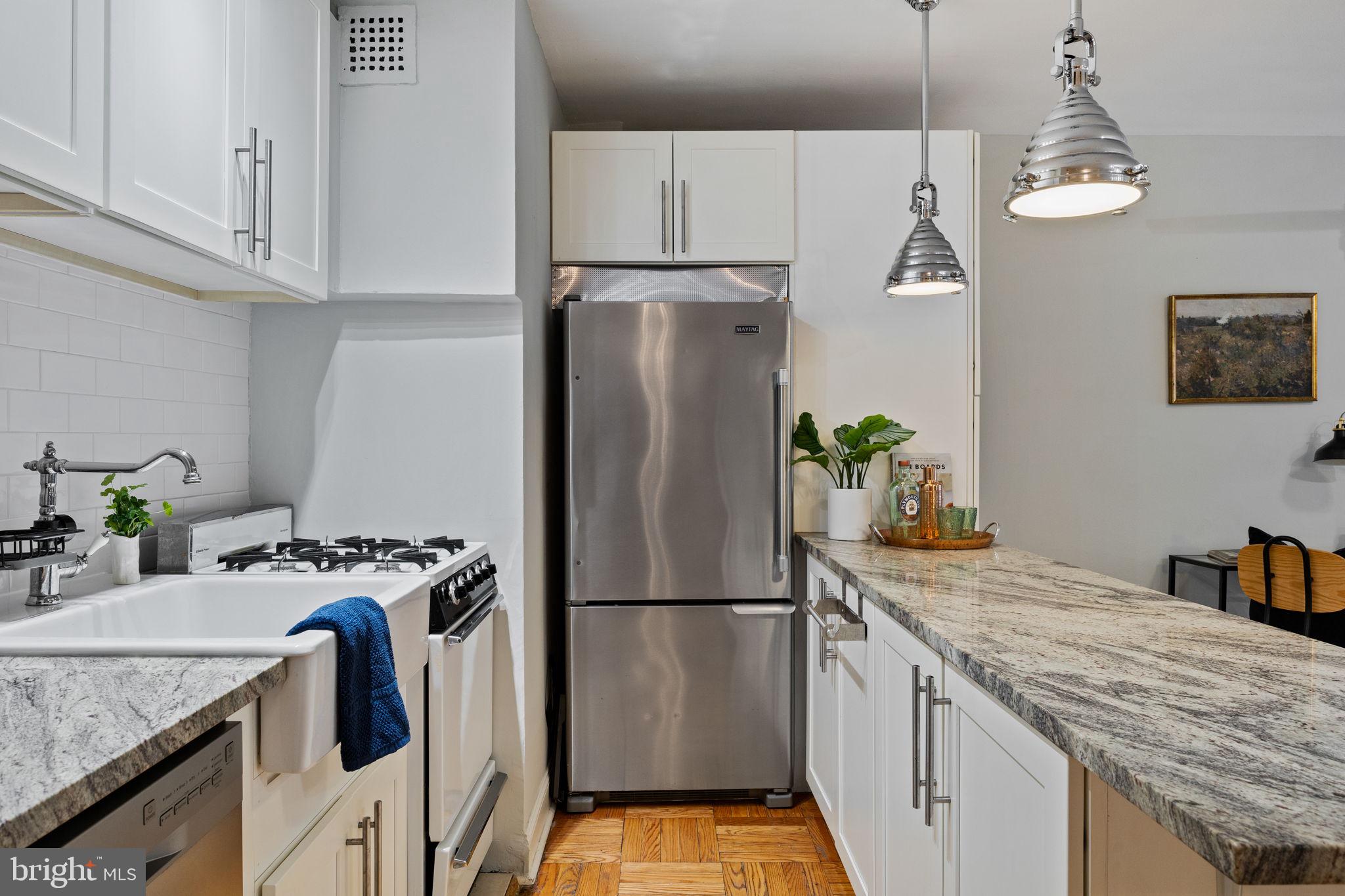 FAIRMOUNT - Residential