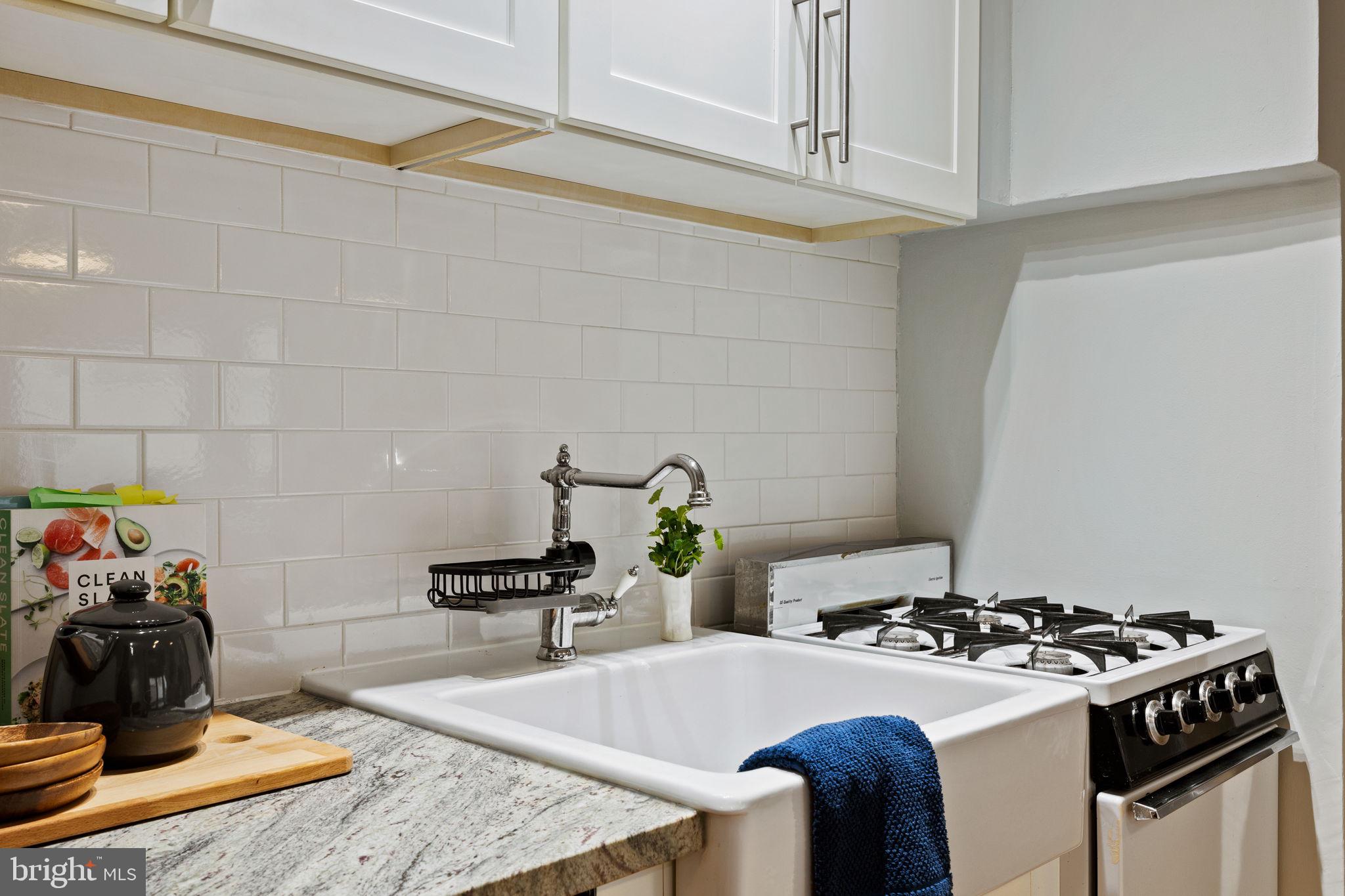 FAIRMOUNT - Residential