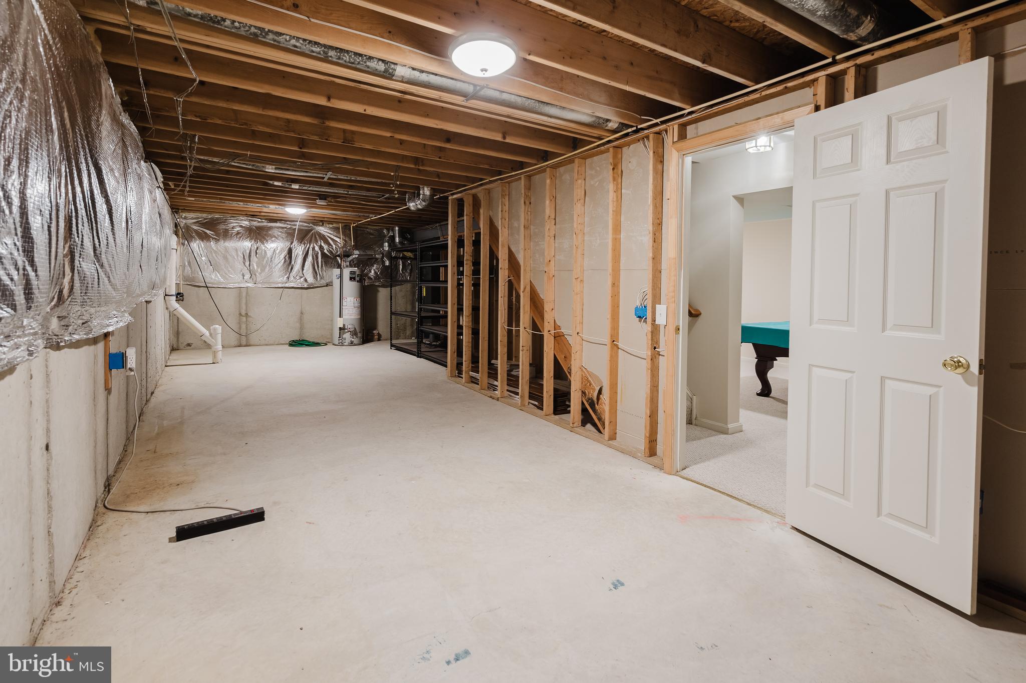 MIDDLE RUN CROSSIN - Residential