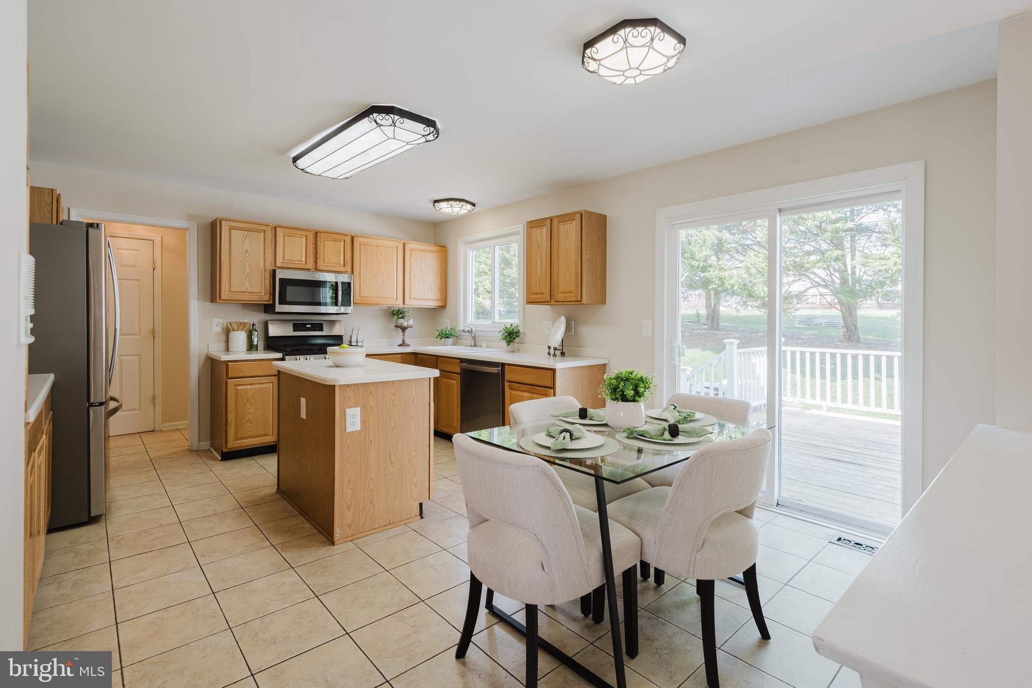 MIDDLE RUN CROSSIN - Residential