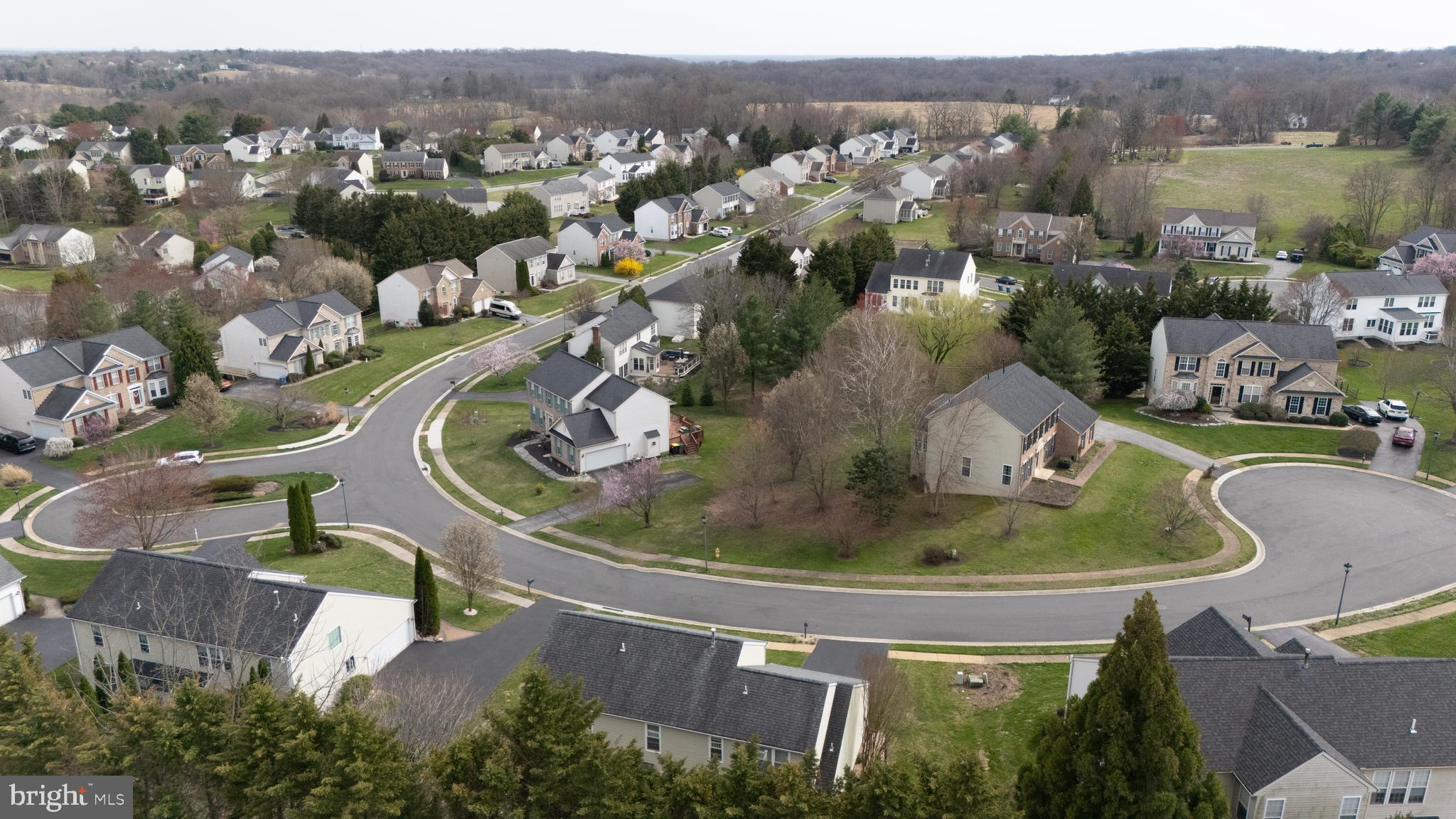 MIDDLE RUN CROSSIN - Residential