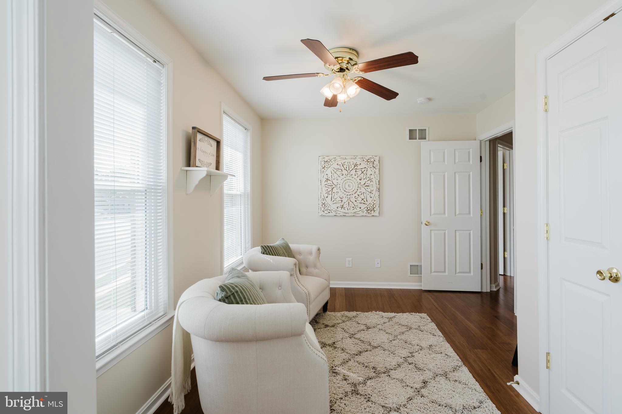 MIDDLE RUN CROSSIN - Residential