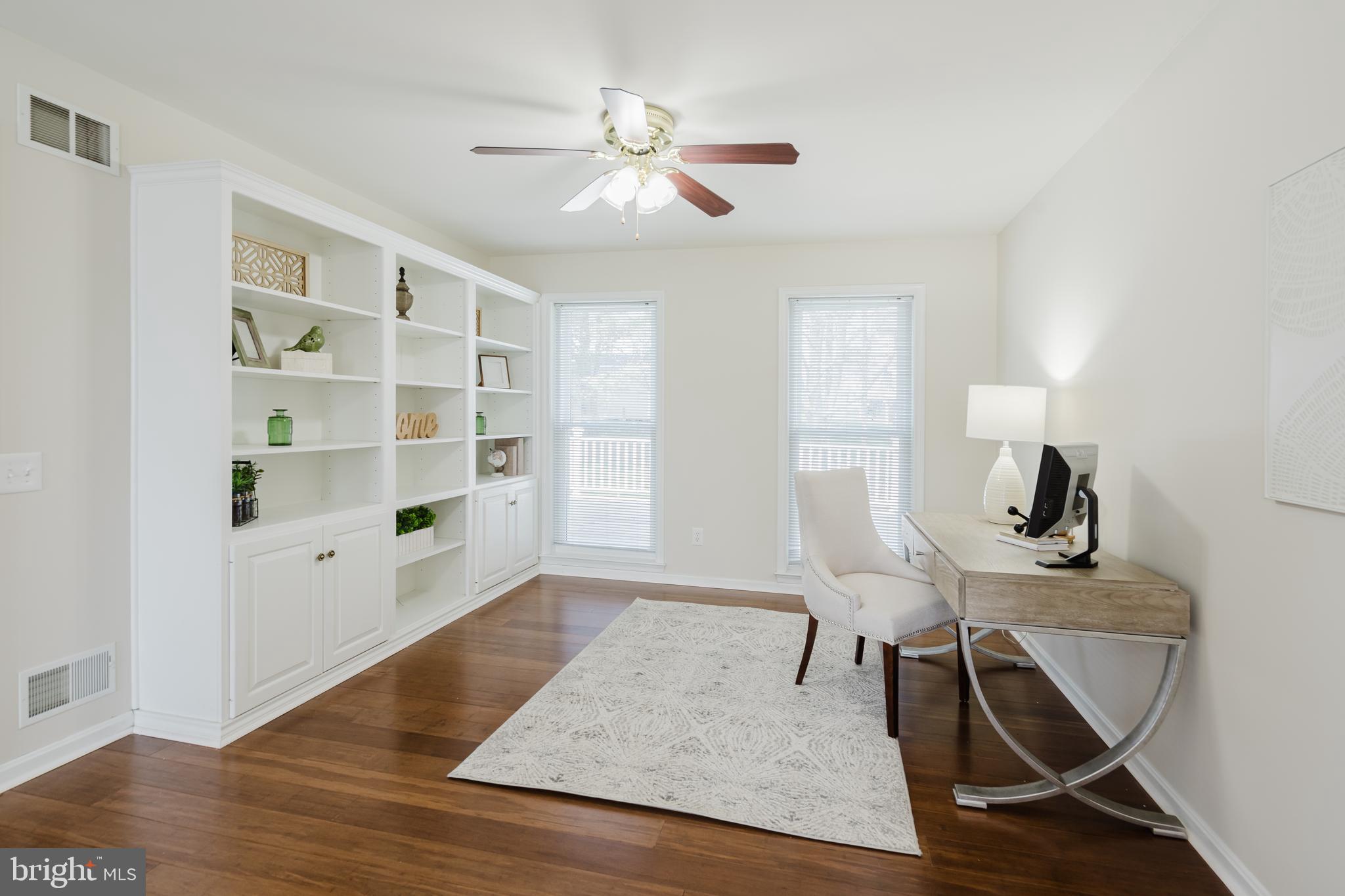 MIDDLE RUN CROSSIN - Residential