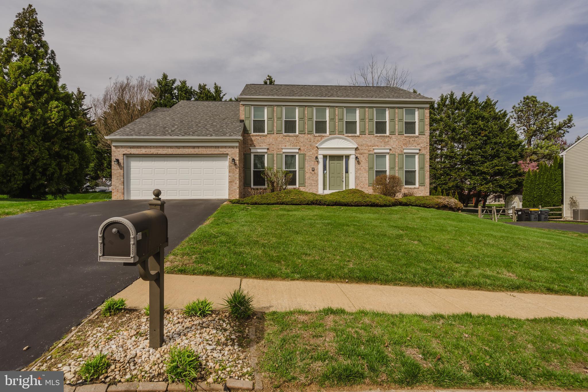 MIDDLE RUN CROSSIN - Residential