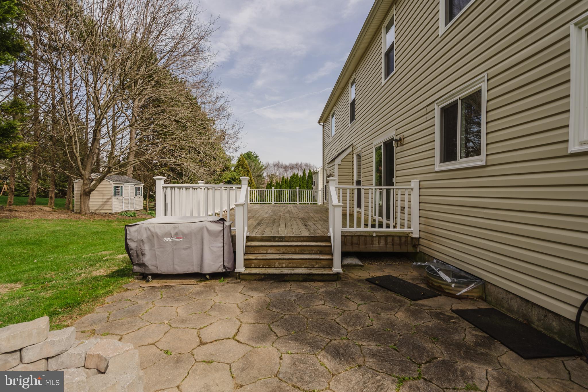 MIDDLE RUN CROSSIN - Residential