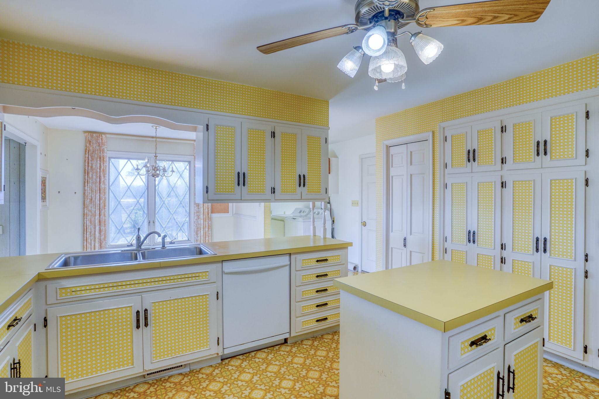 WINDING CREEK VILLAGE - Residential