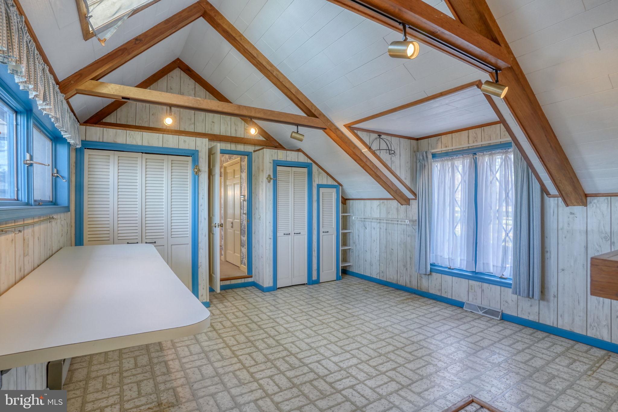 WINDING CREEK VILLAGE - Residential