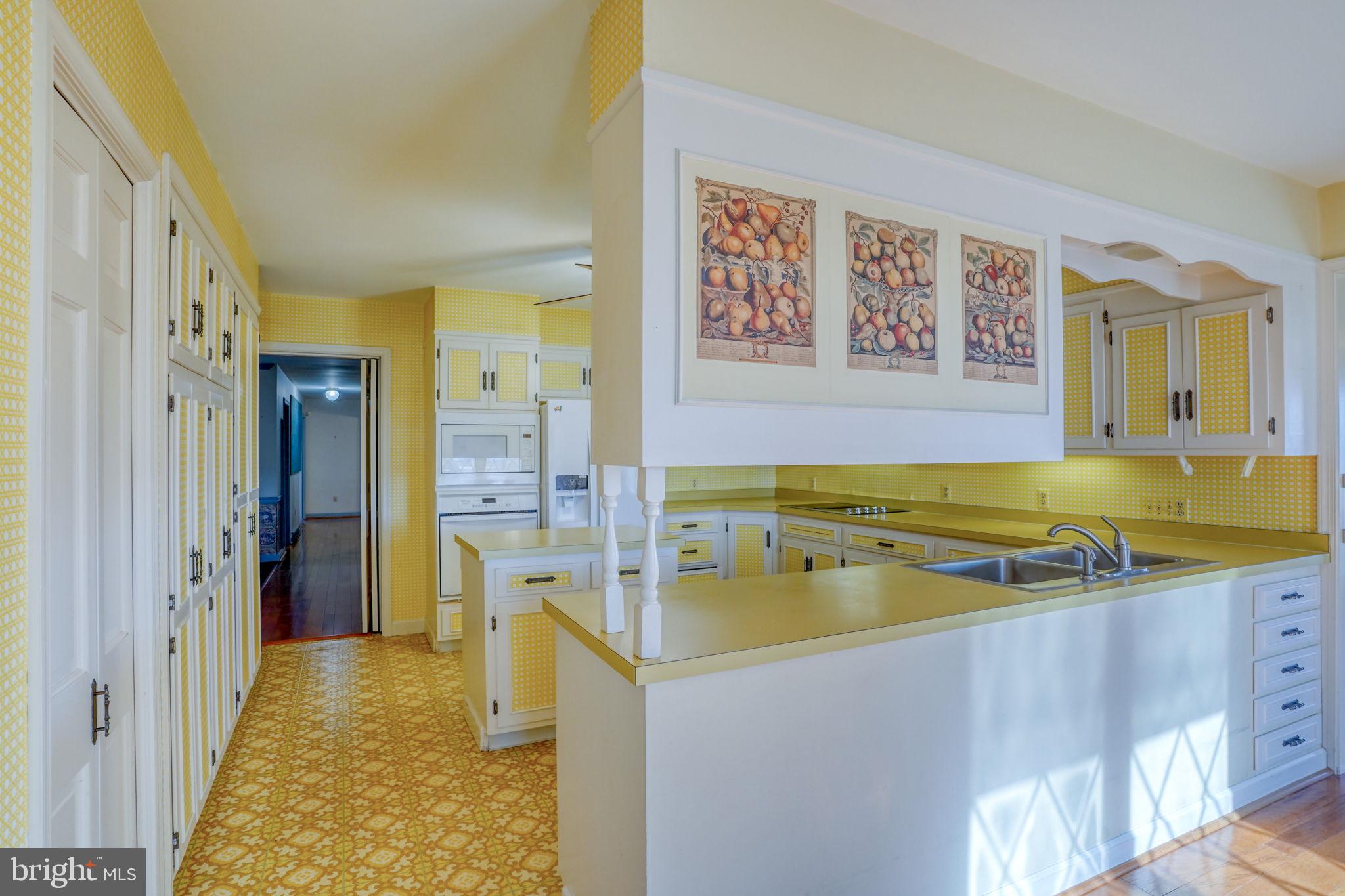 WINDING CREEK VILLAGE - Residential