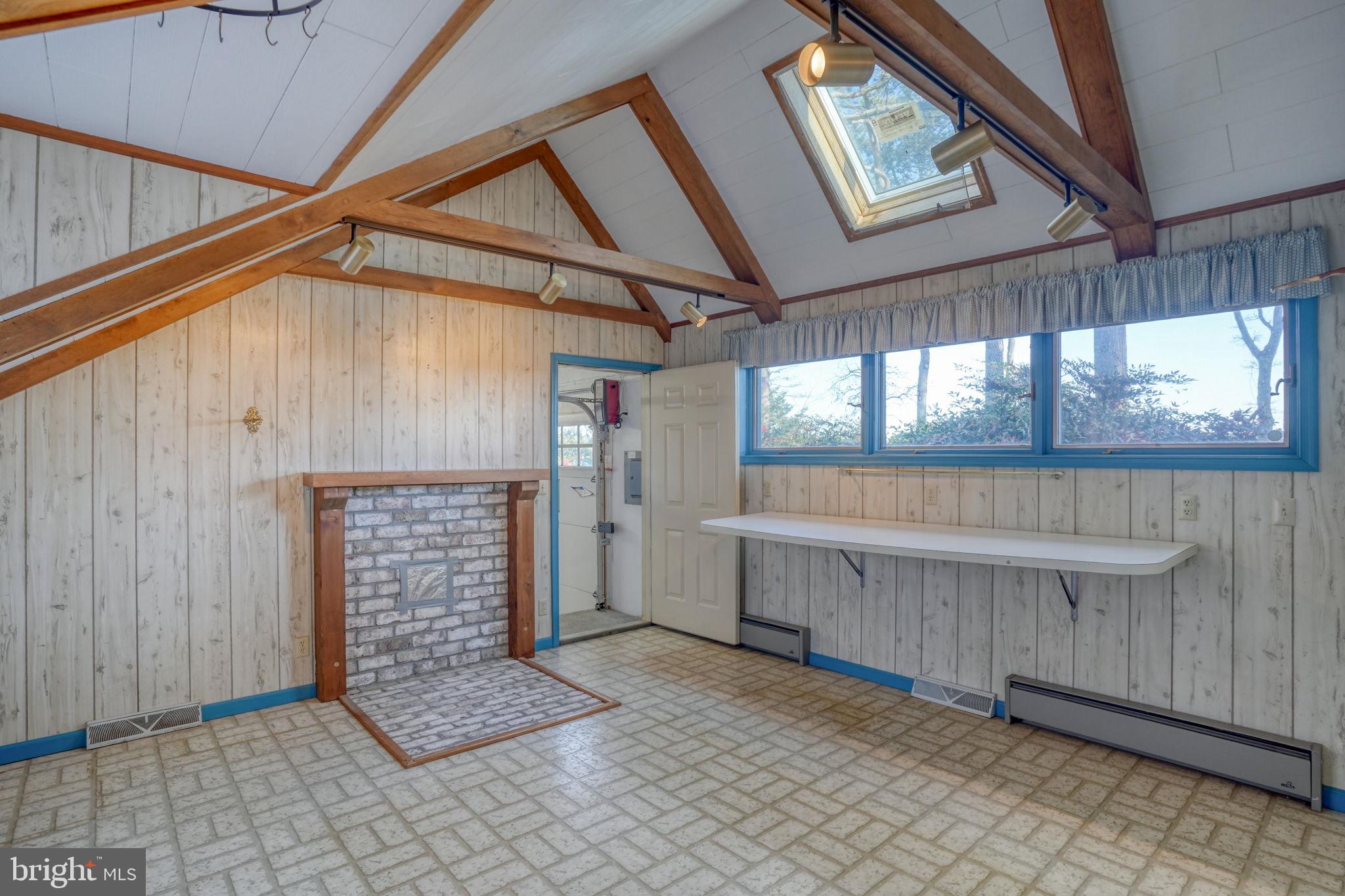 WINDING CREEK VILLAGE - Residential