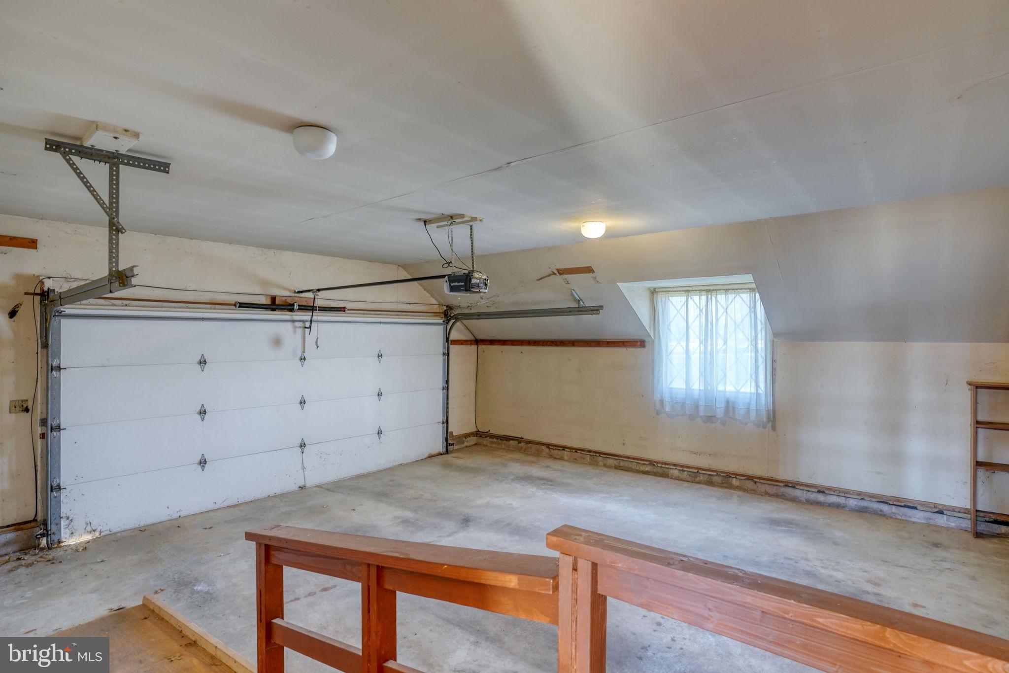 WINDING CREEK VILLAGE - Residential