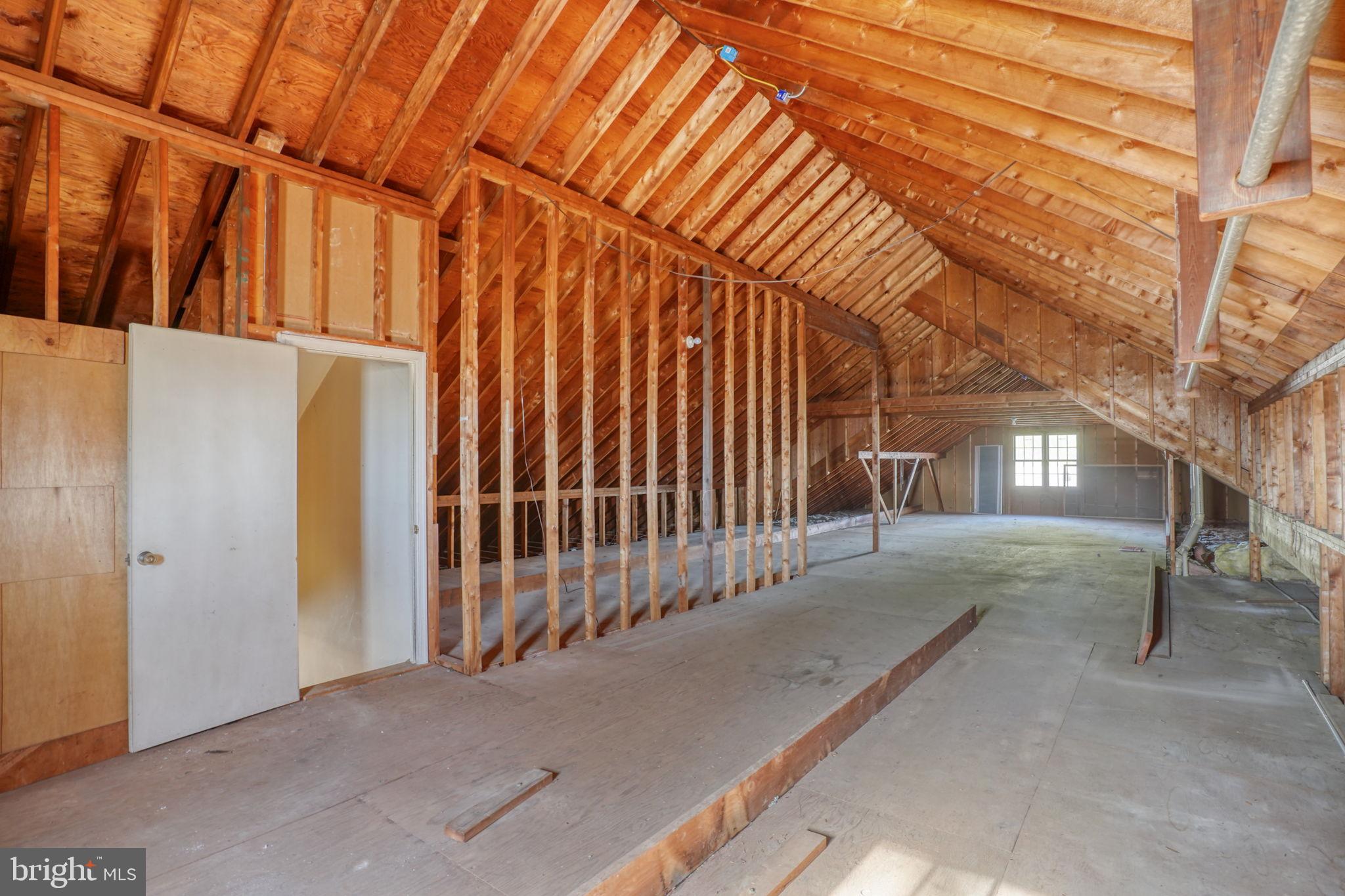 WINDING CREEK VILLAGE - Residential