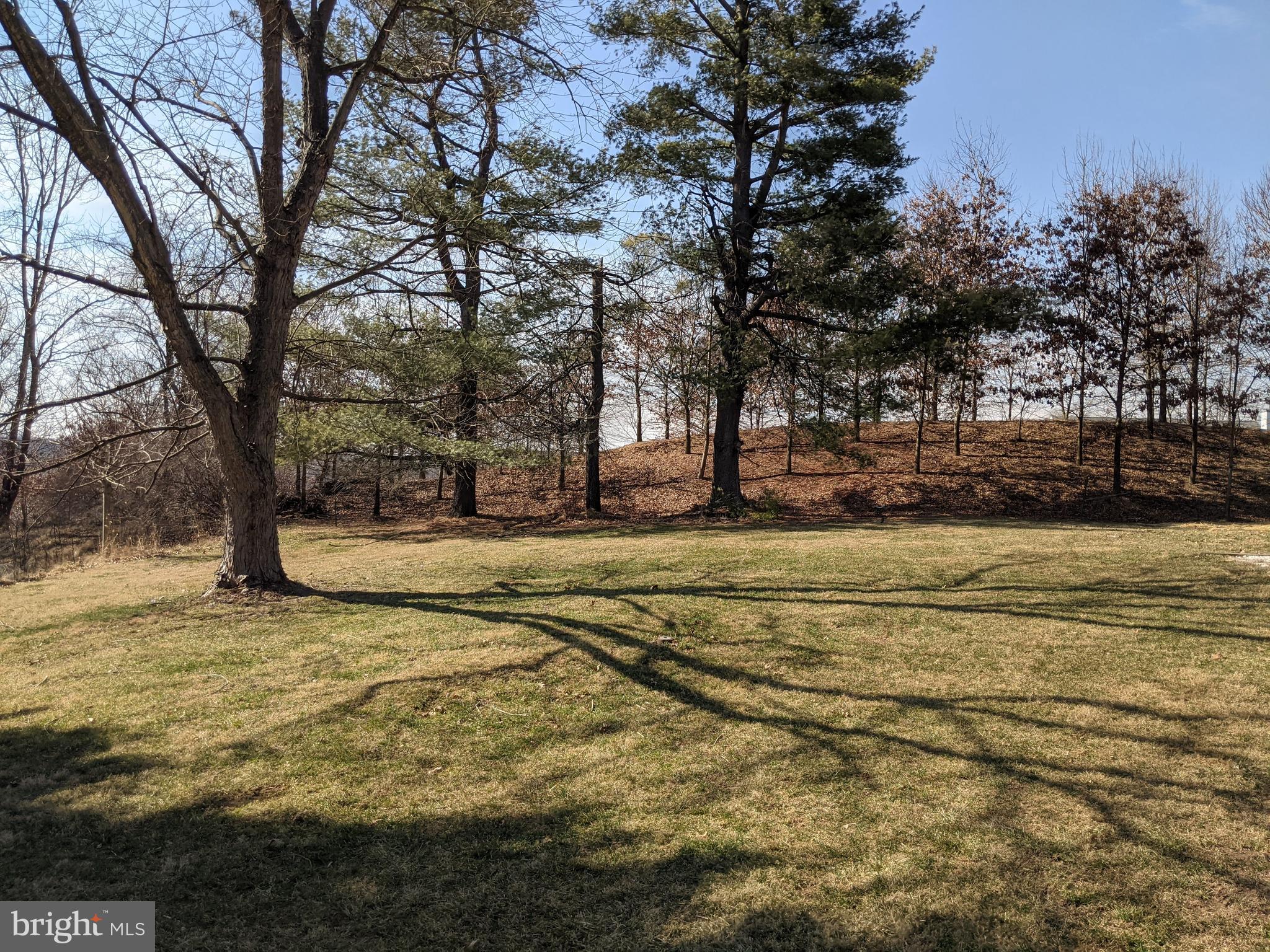 HOLLIFIELD STATION - Residential