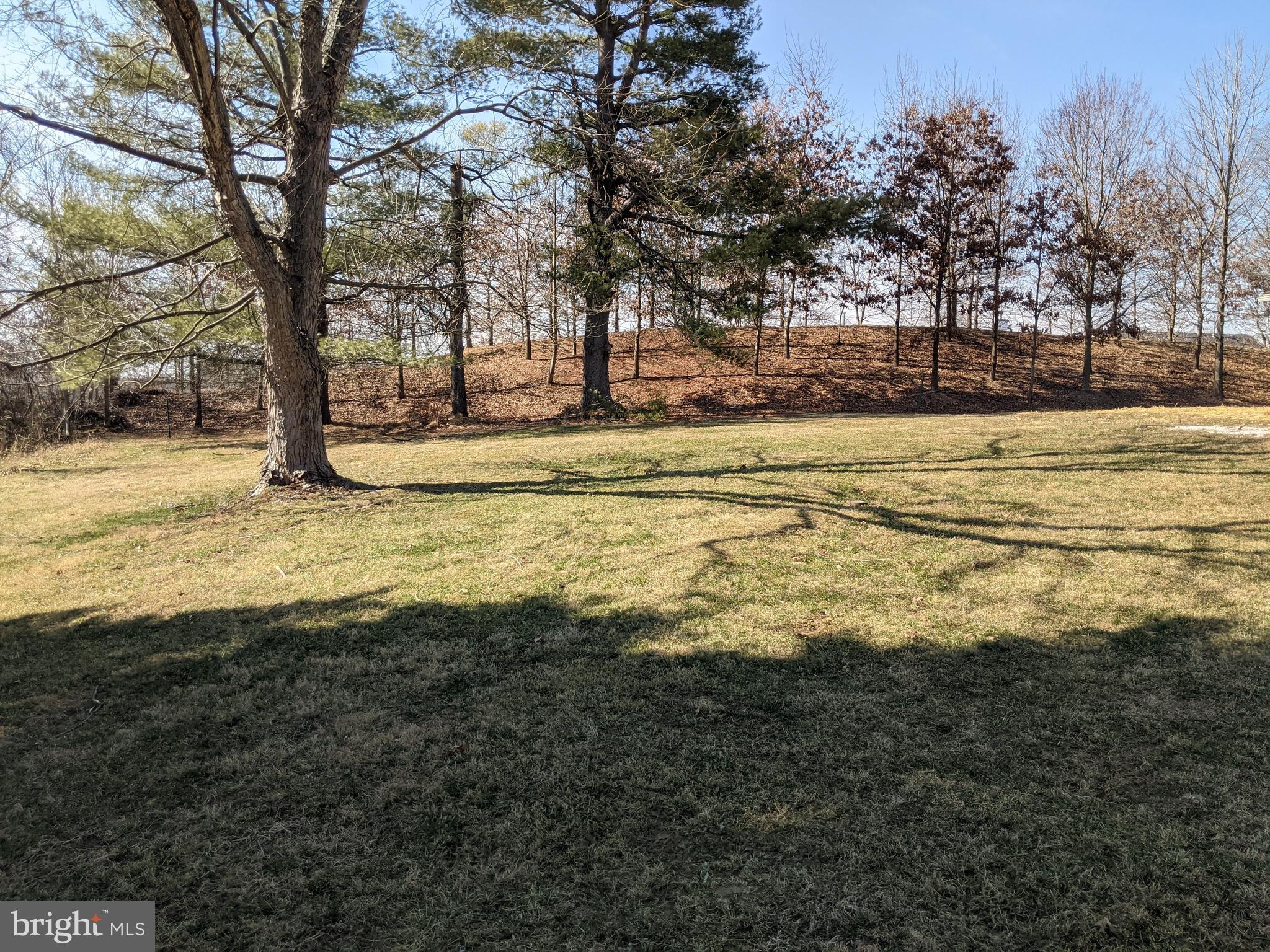 HOLLIFIELD STATION - Residential