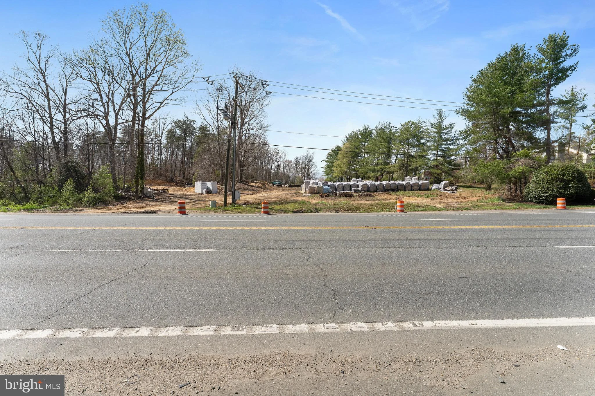T.M. 21A-1-27, Richmond Hwy Hwy