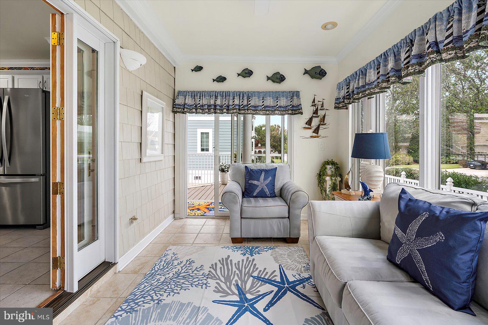 NANTUCKET POINT - Residential