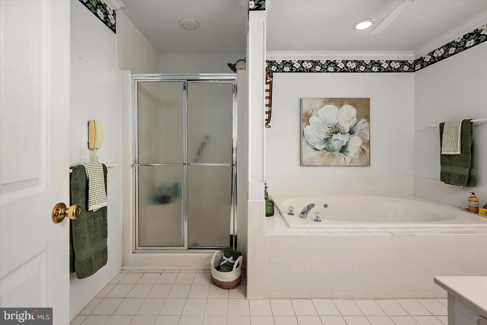 NANTUCKET POINT - Residential