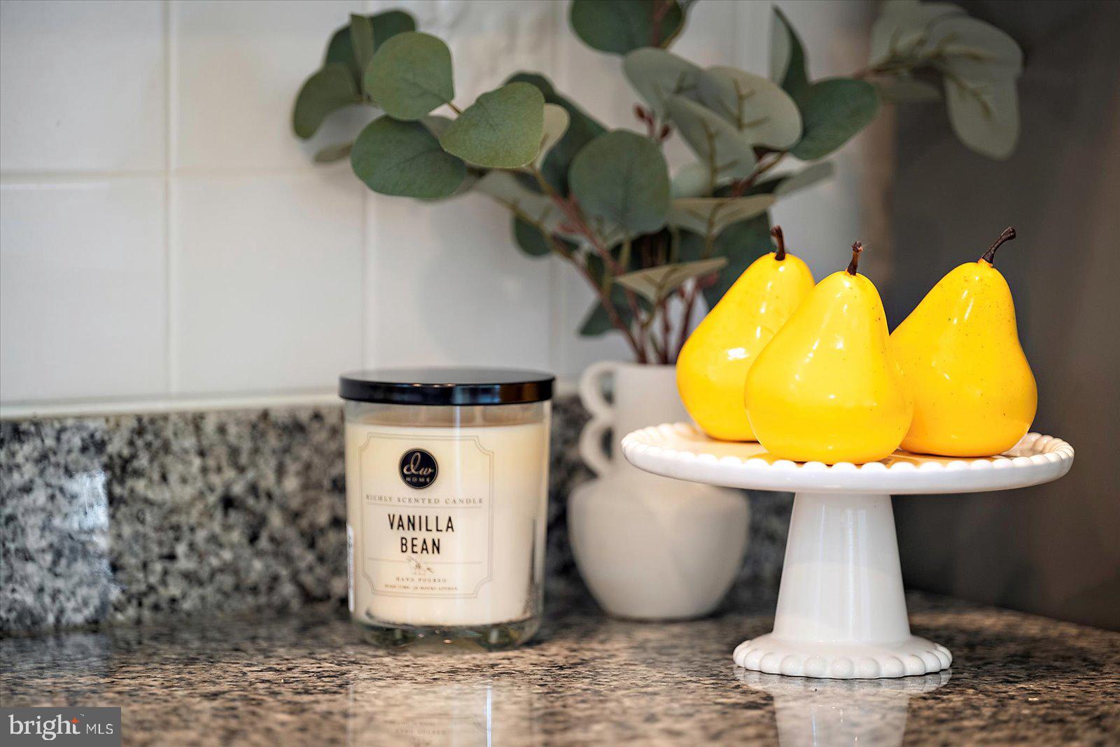 NANTUCKET POINT - Residential