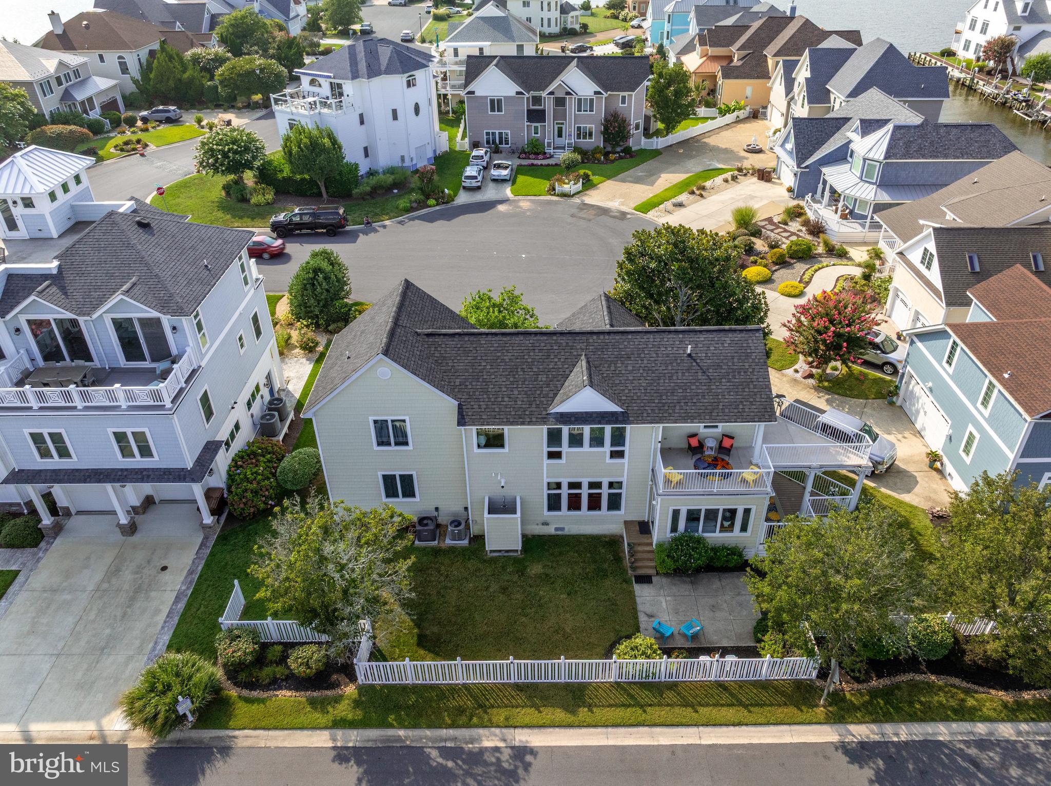 NANTUCKET POINT - Residential