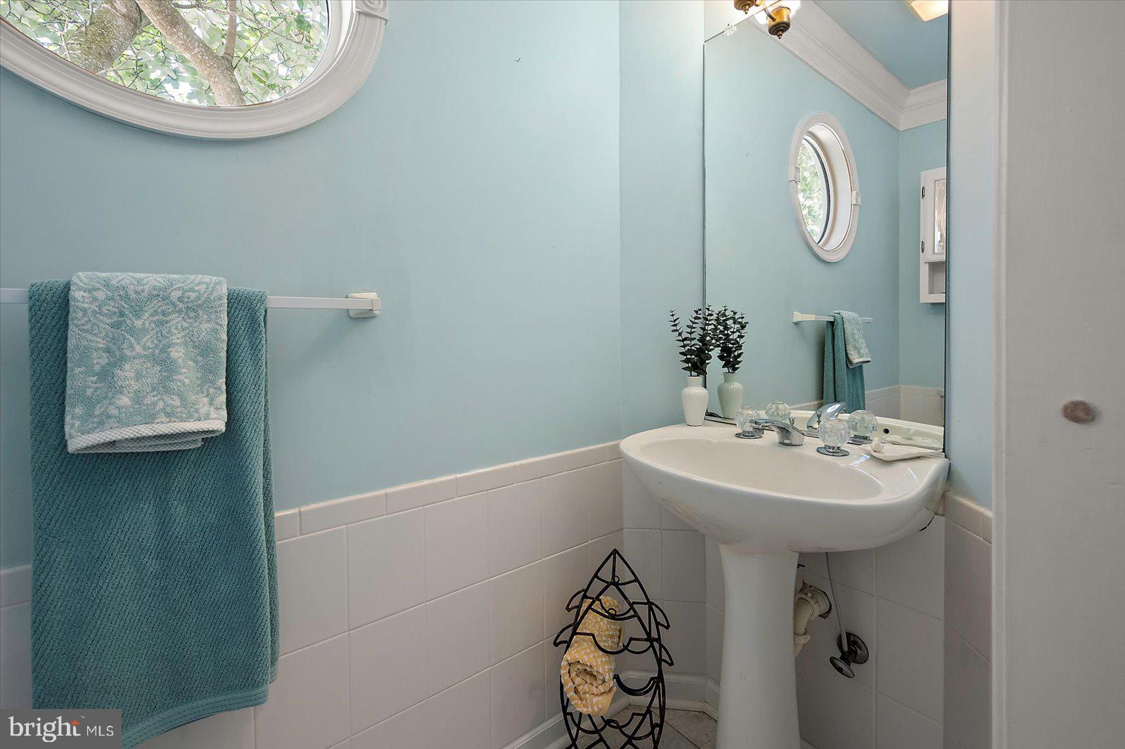 NANTUCKET POINT - Residential