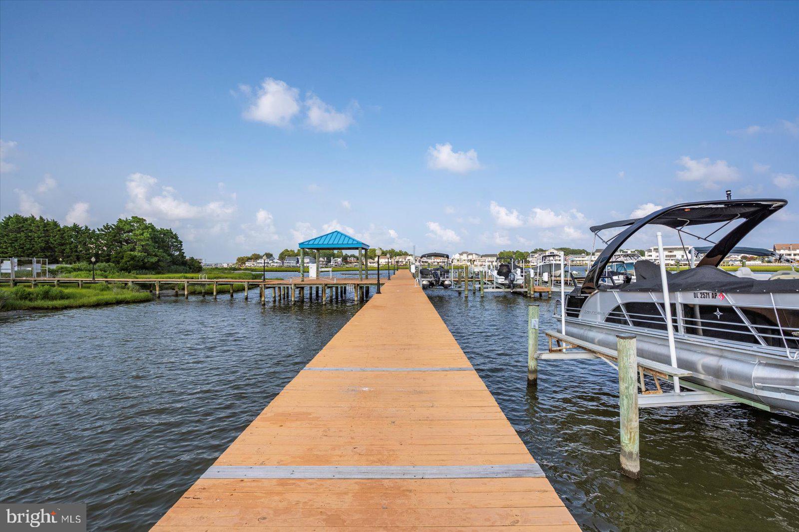 NANTUCKET POINT - Residential