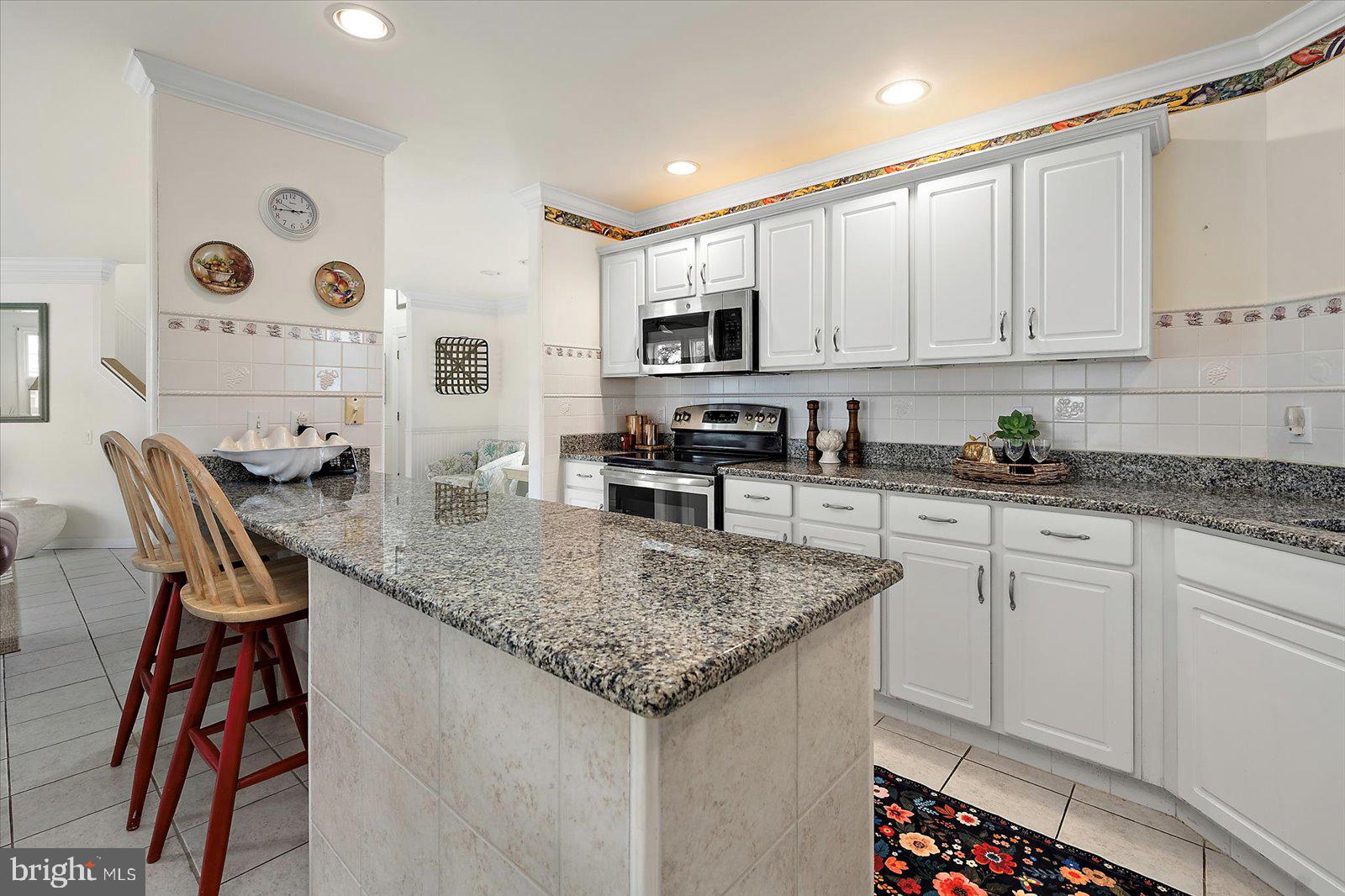 NANTUCKET POINT - Residential