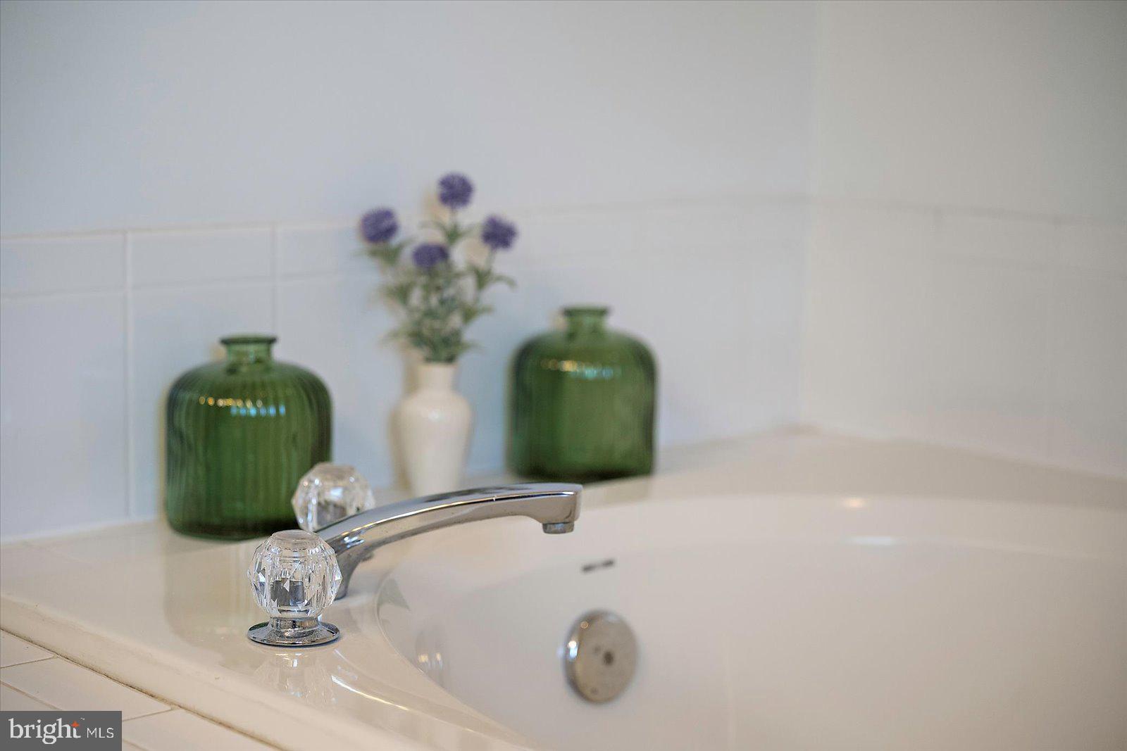 NANTUCKET POINT - Residential