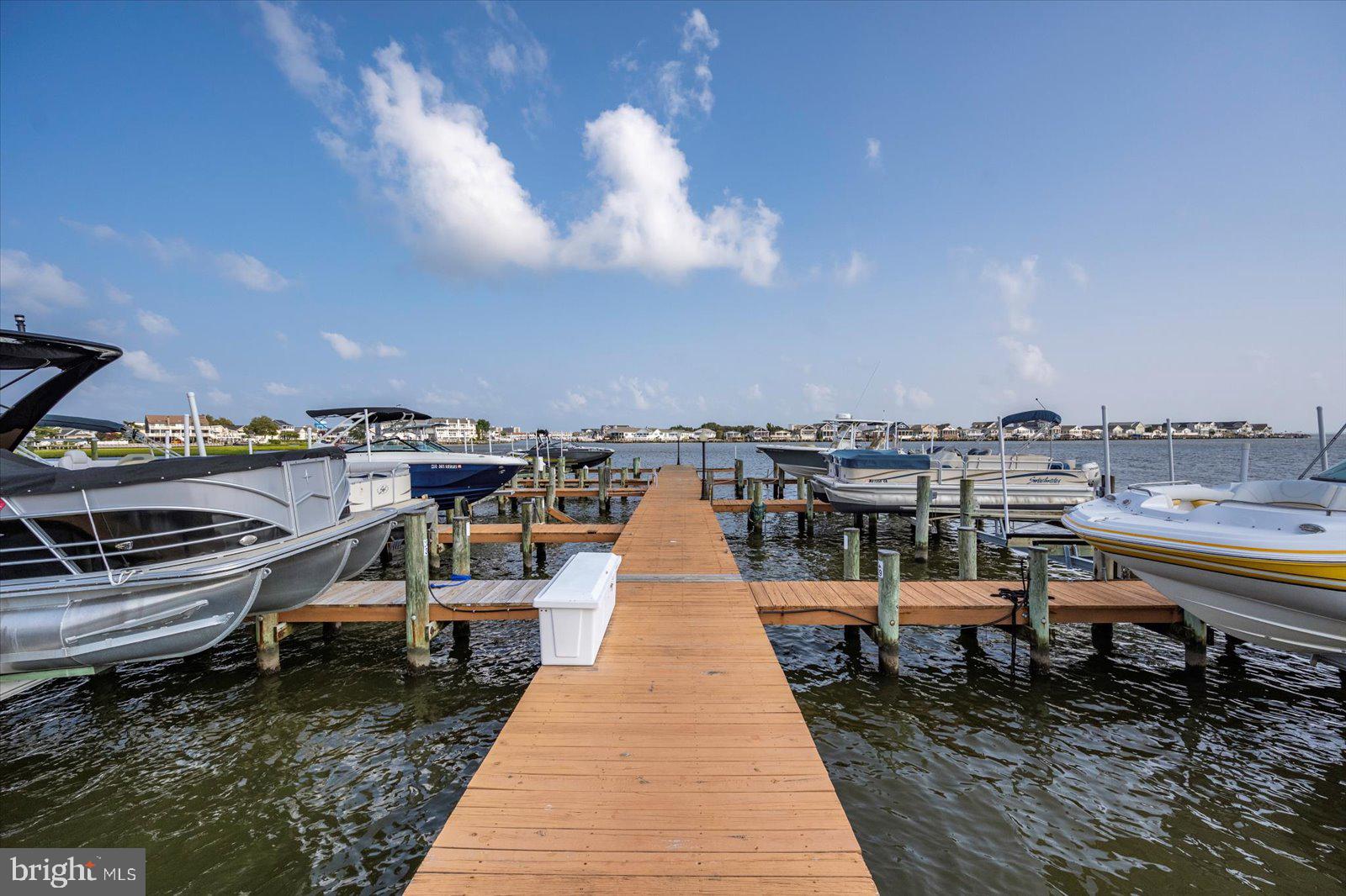 NANTUCKET POINT - Residential