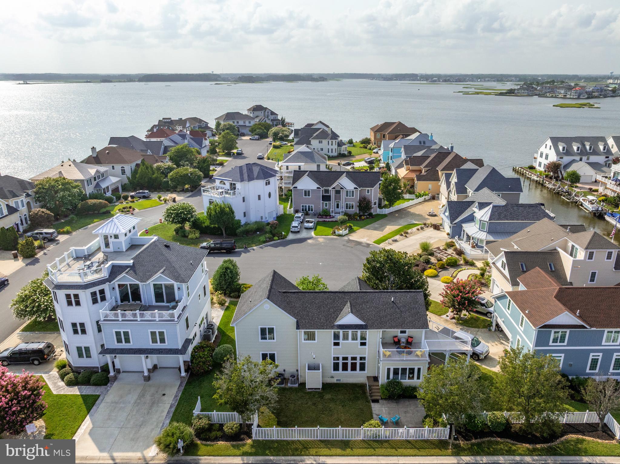 NANTUCKET POINT - Residential