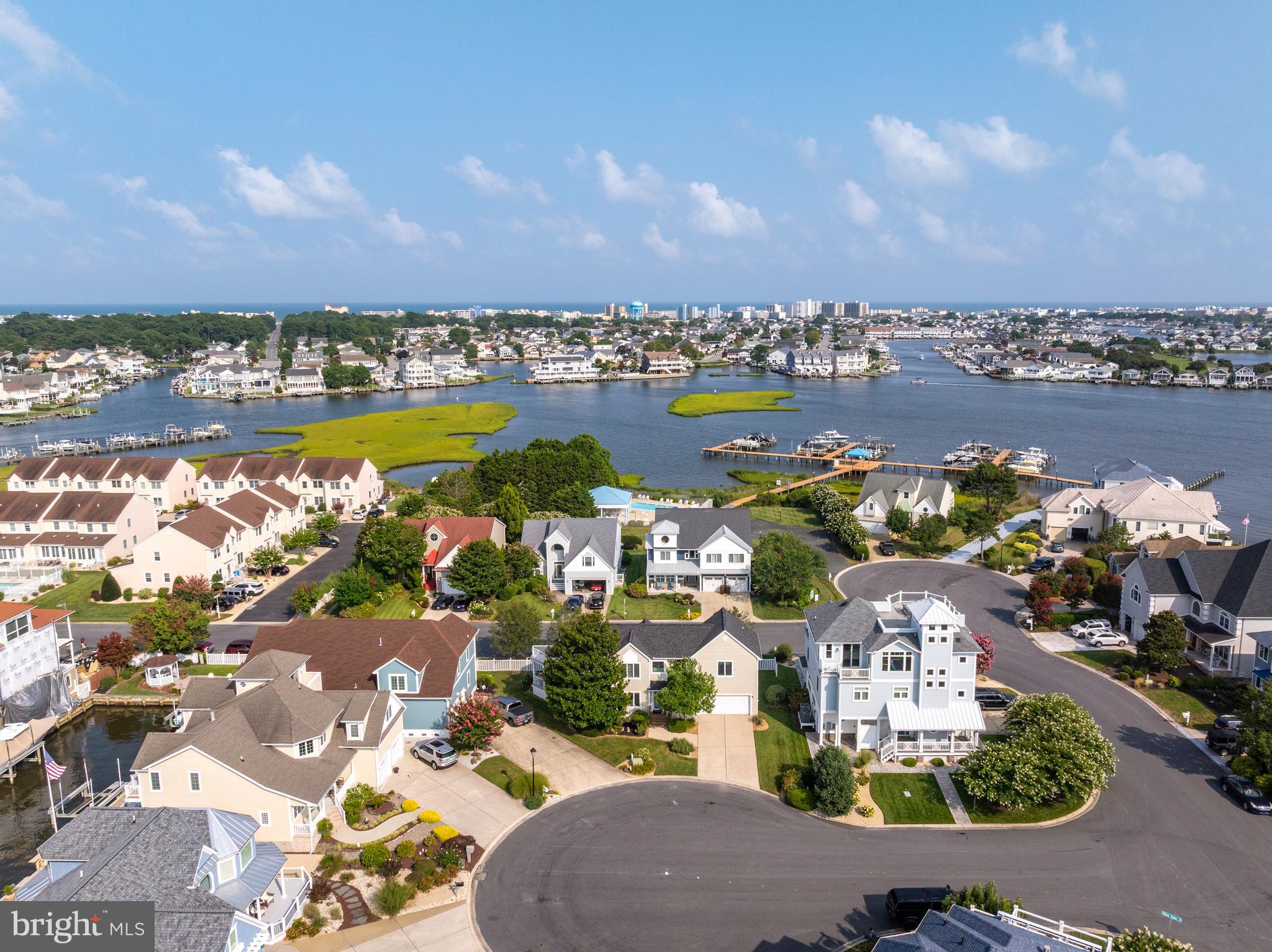 NANTUCKET POINT - Residential