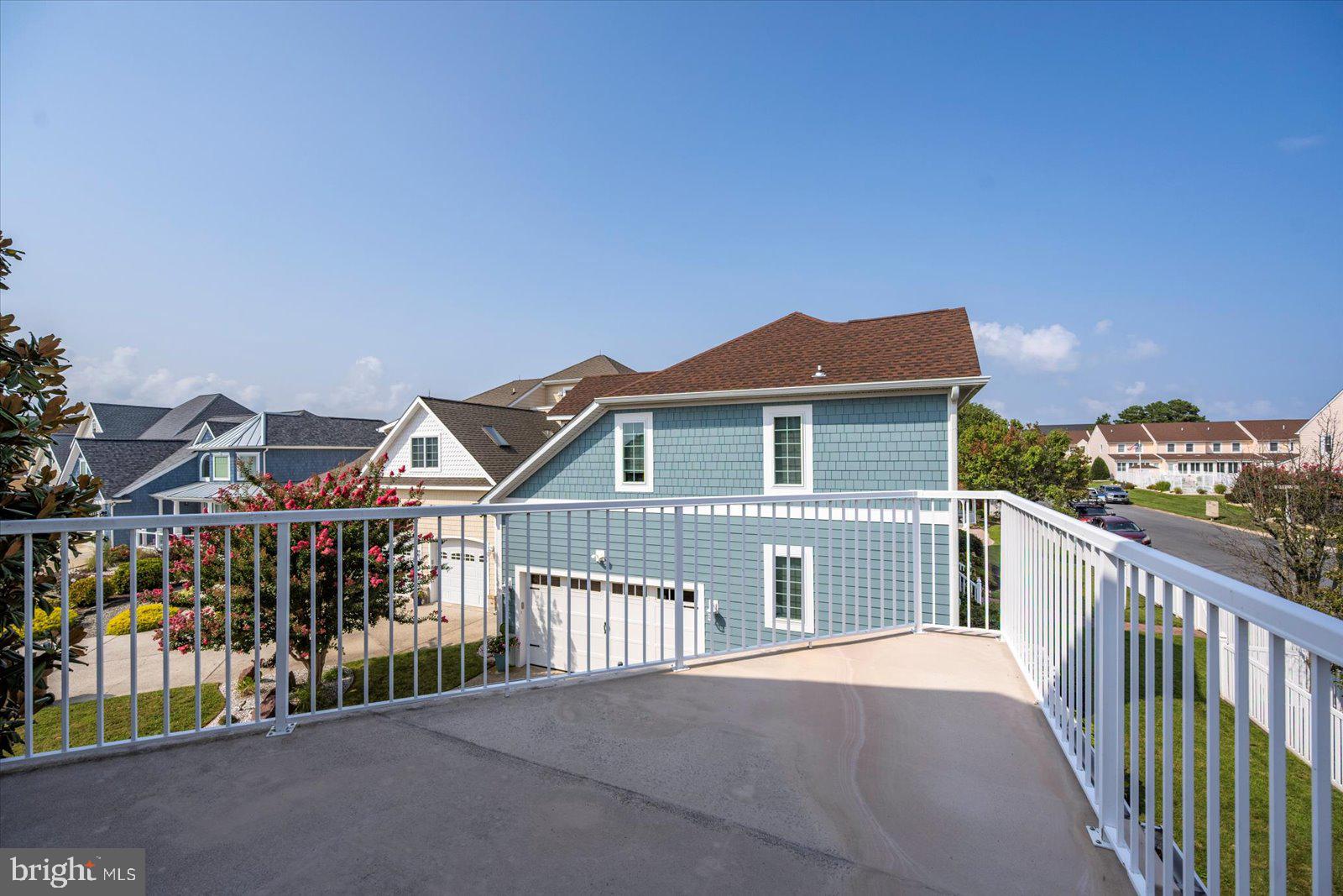 NANTUCKET POINT - Residential