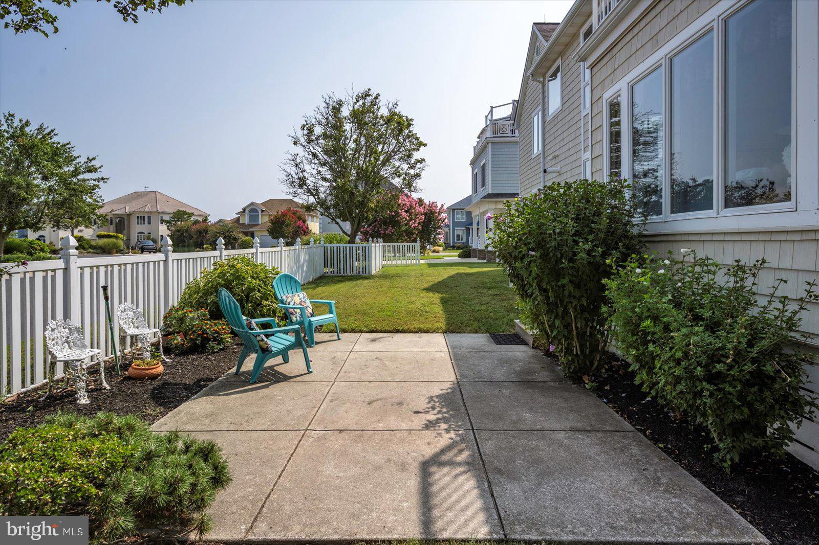 NANTUCKET POINT - Residential