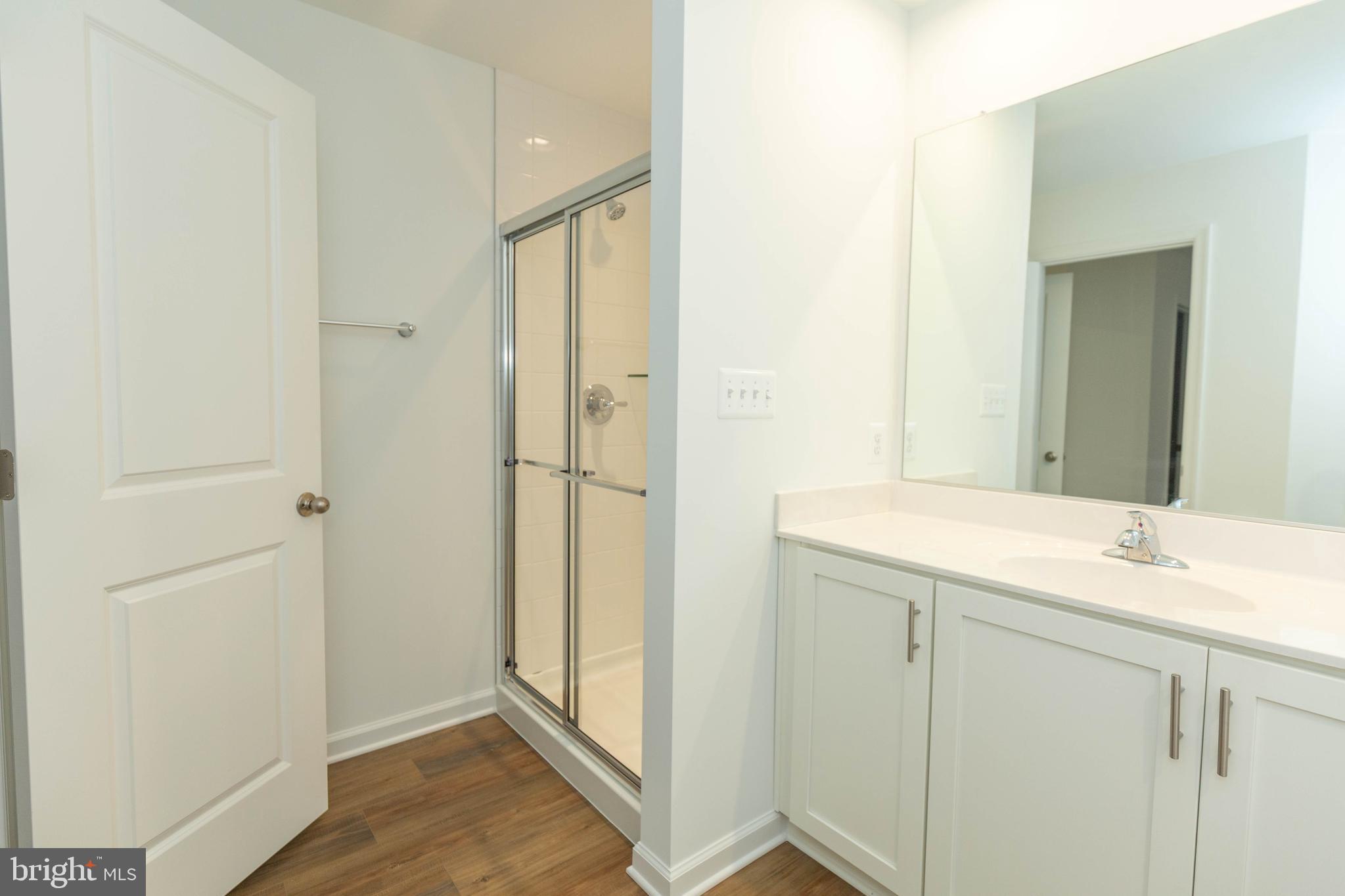 HUNTFIELD - Residential Lease