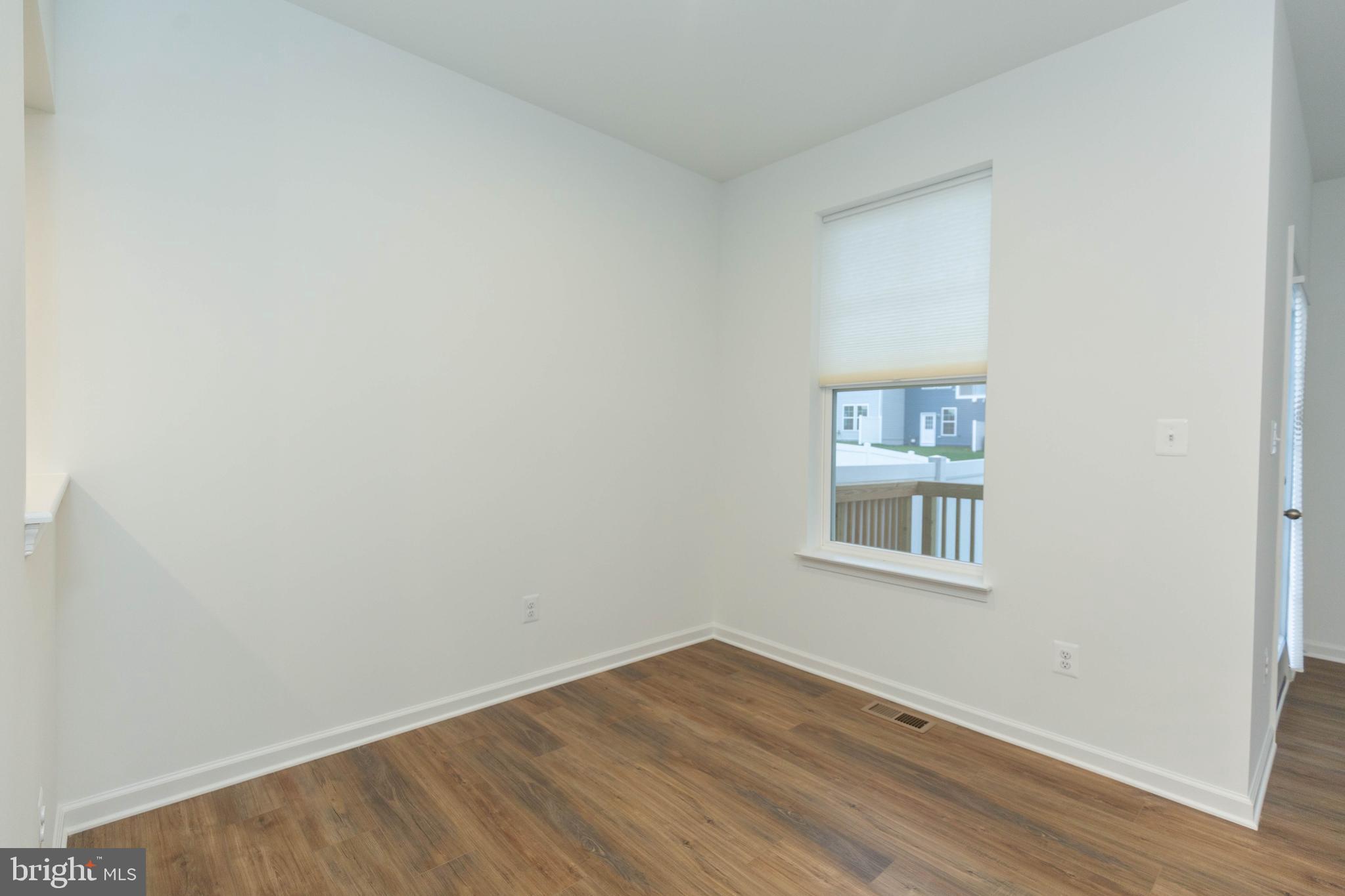 HUNTFIELD - Residential Lease