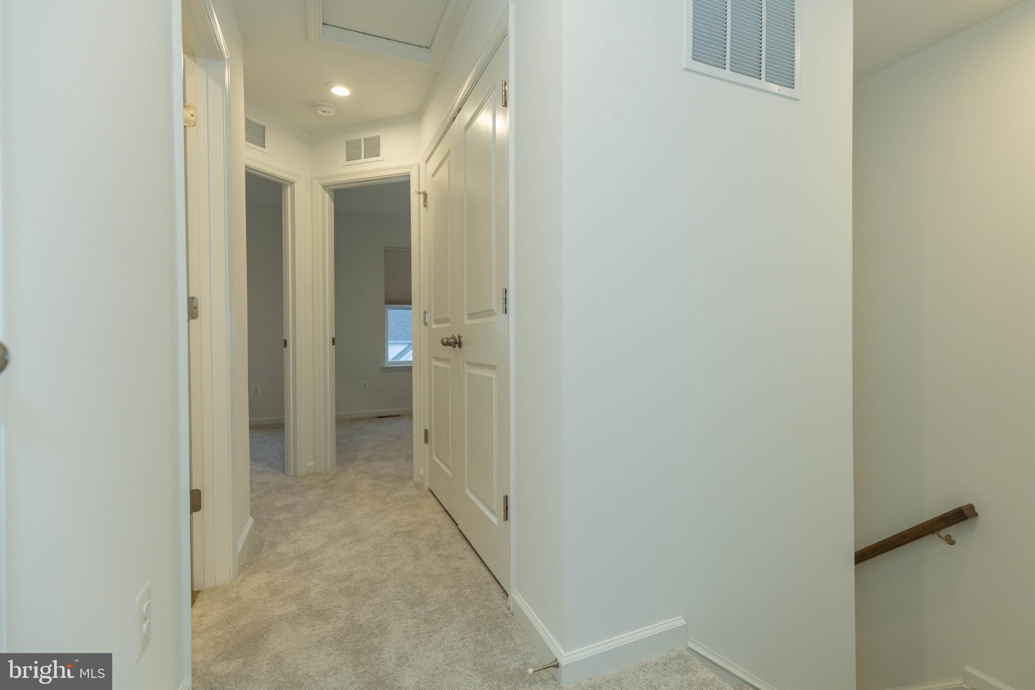 HUNTFIELD - Residential Lease