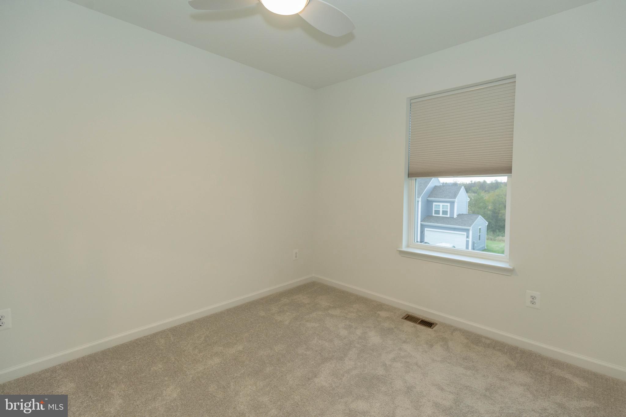 HUNTFIELD - Residential Lease