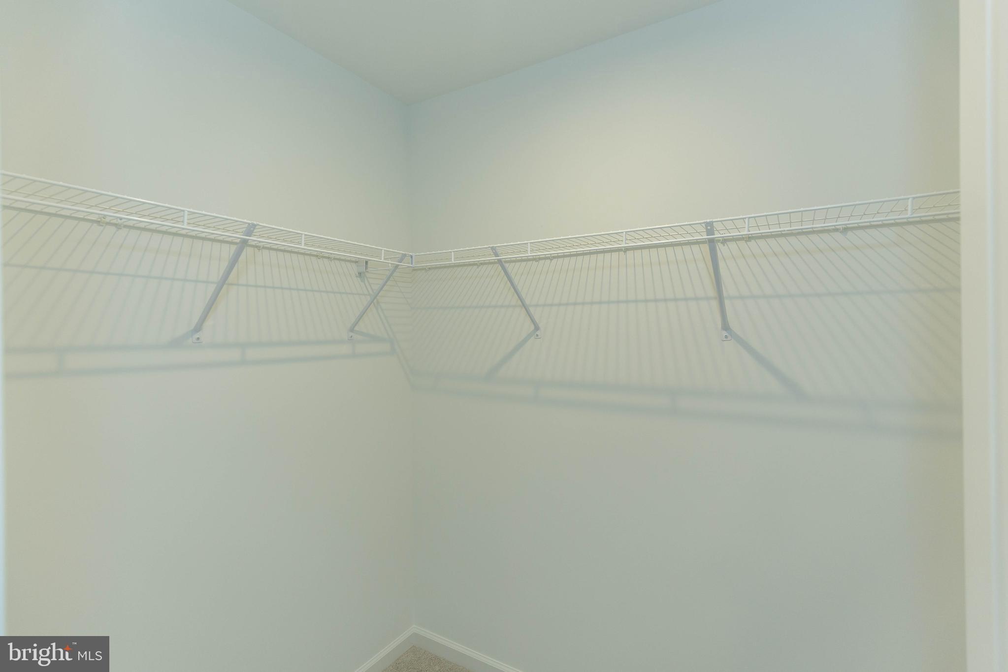 HUNTFIELD - Residential Lease