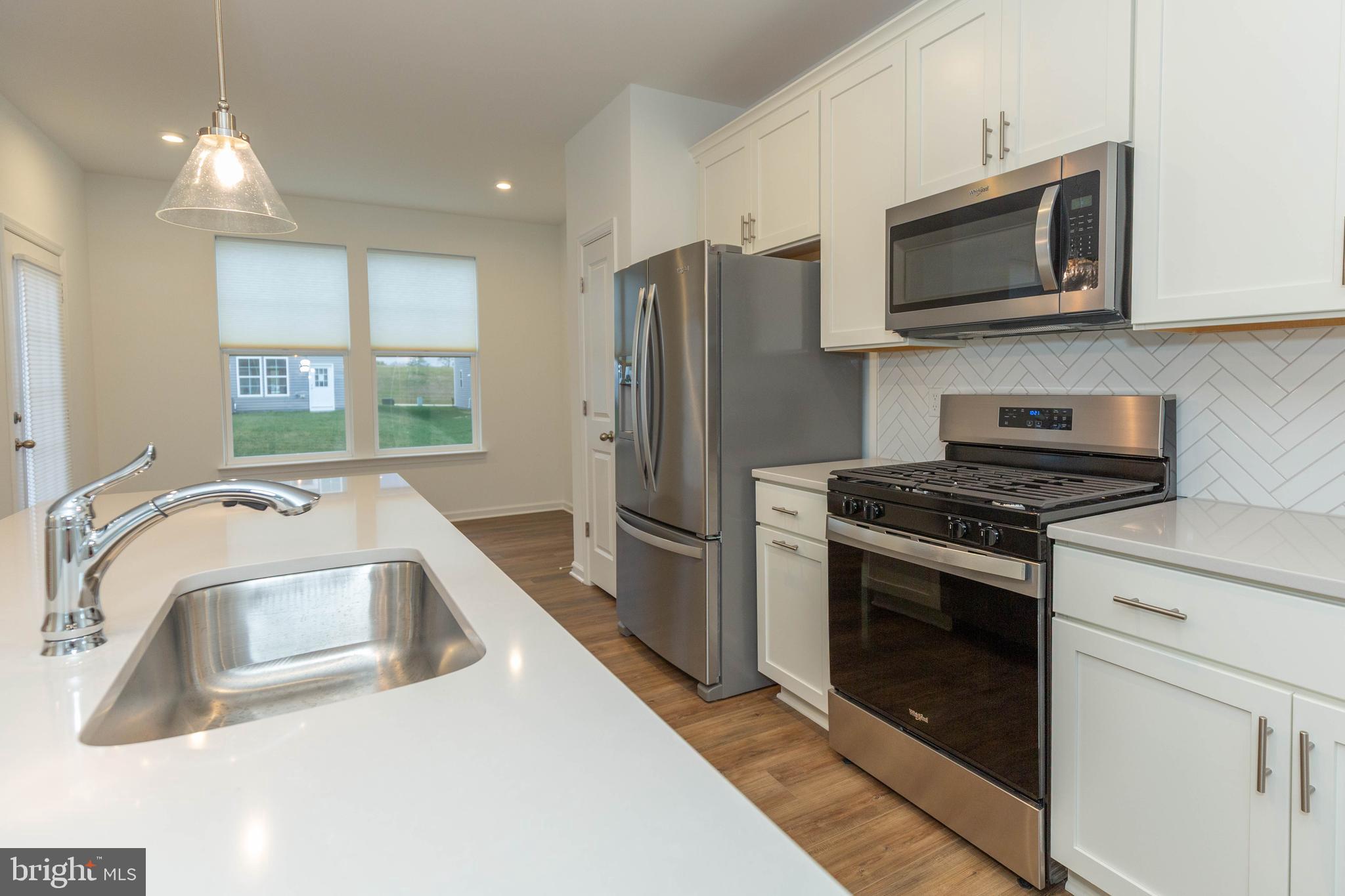 HUNTFIELD - Residential Lease