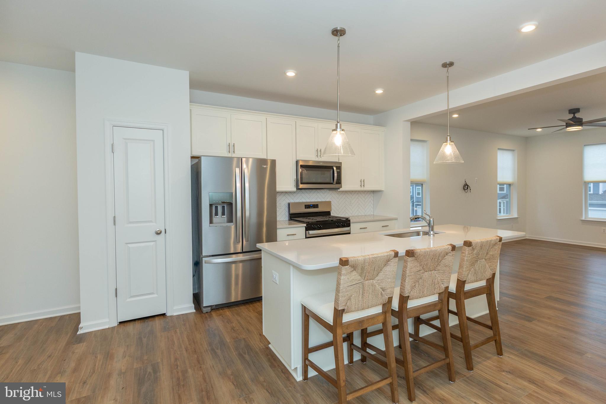 HUNTFIELD - Residential Lease