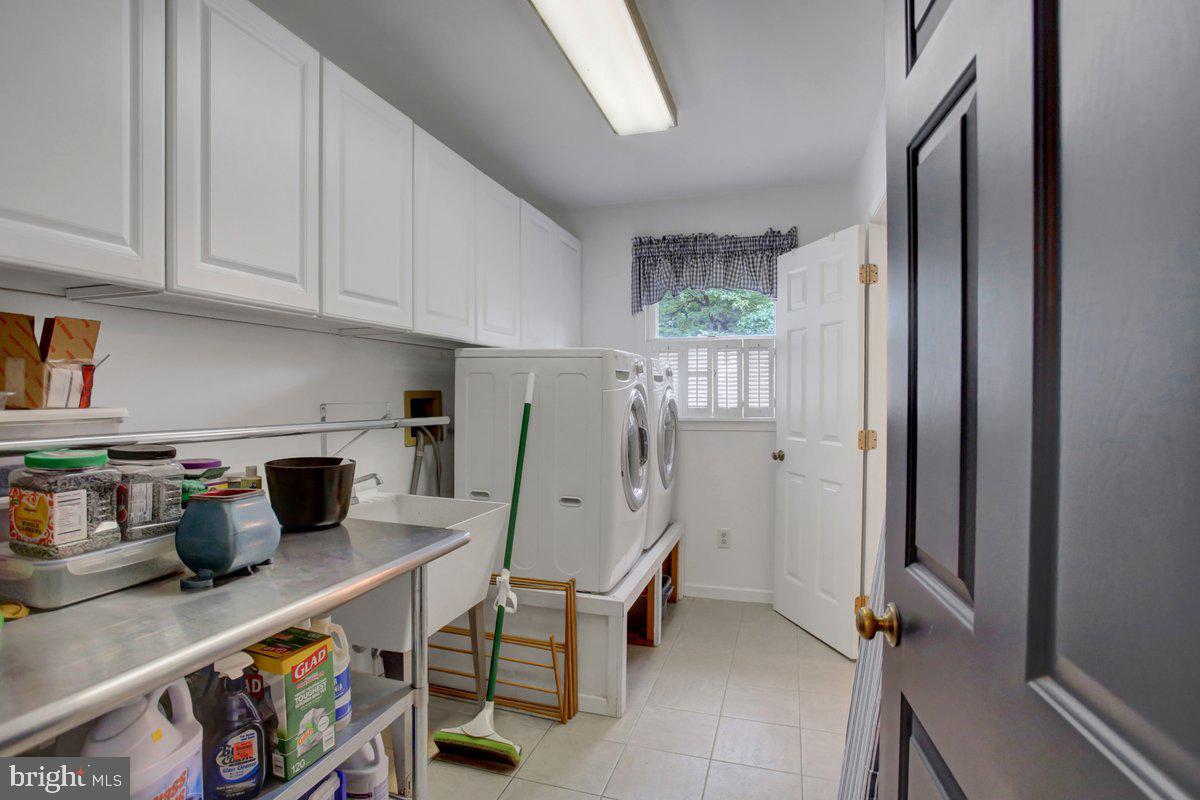 SOUTH GUILFORD HILLS - Residential