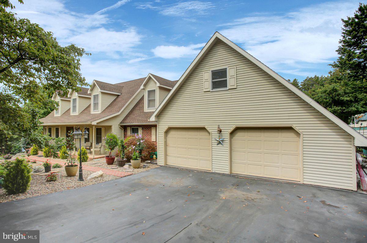 SOUTH GUILFORD HILLS - Residential