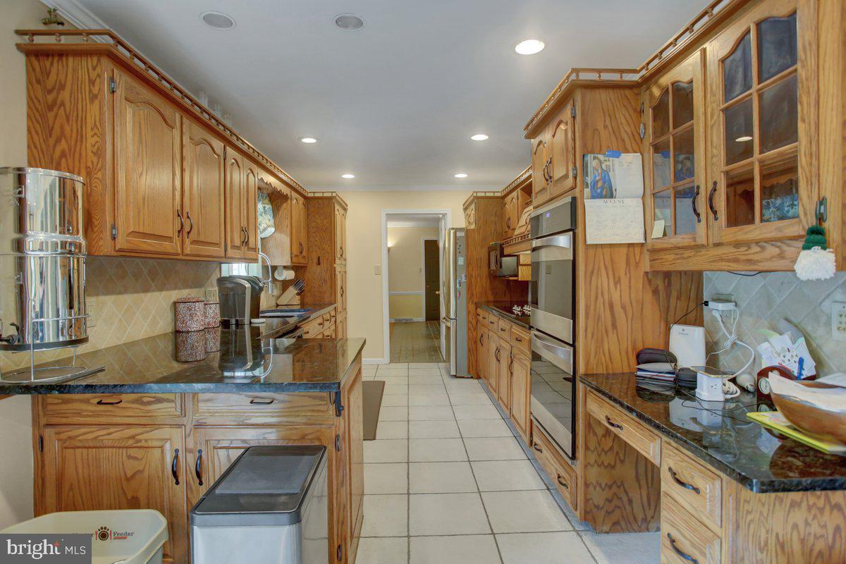 SOUTH GUILFORD HILLS - Residential