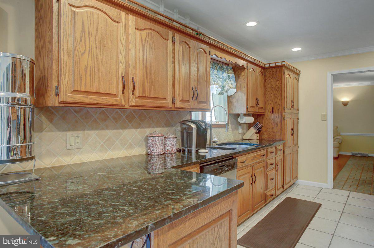 SOUTH GUILFORD HILLS - Residential