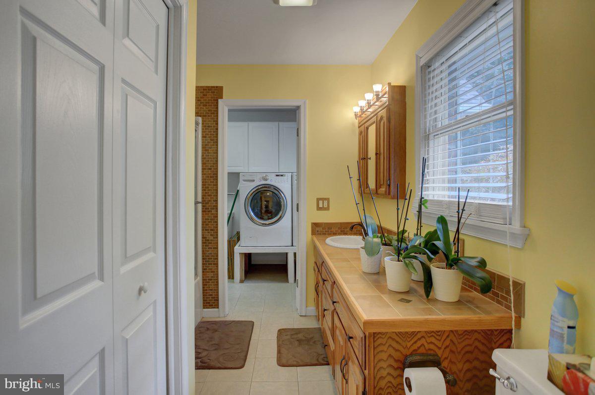 SOUTH GUILFORD HILLS - Residential